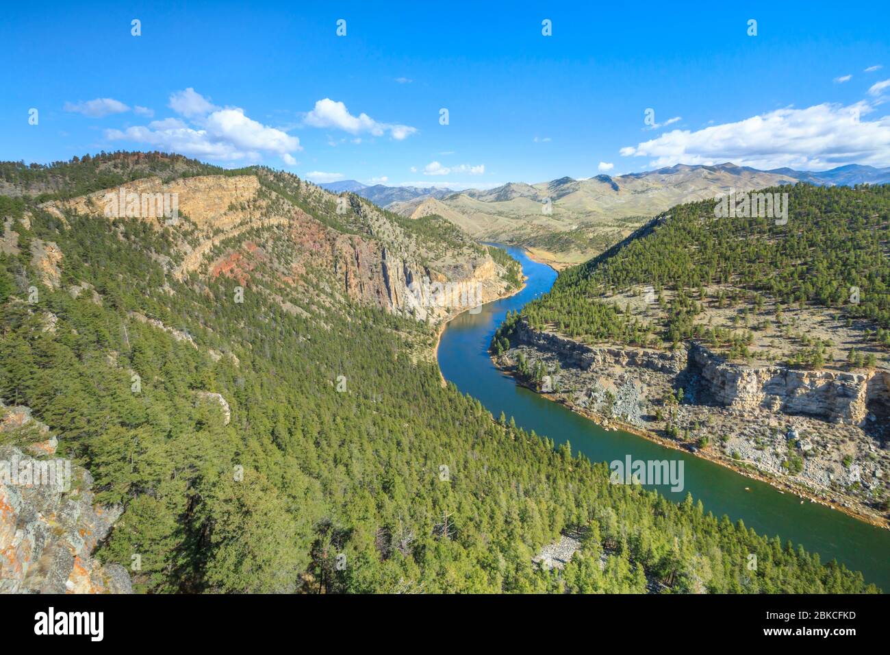 Fiume Missouri in un canyon sottostante hauser diga vicino Helena, Montana Foto Stock