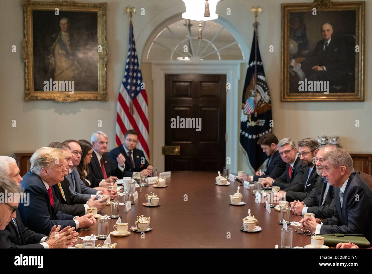Il 7 marzo 2019, il presidente Donald Trump ha incontrato il primo ministro ceco Andrej Babis nella sala del gabinetto della Casa Bianca per ampliare i colloqui bilaterali, con la presenza anche del vicepresidente Mike Pence. Foto Stock