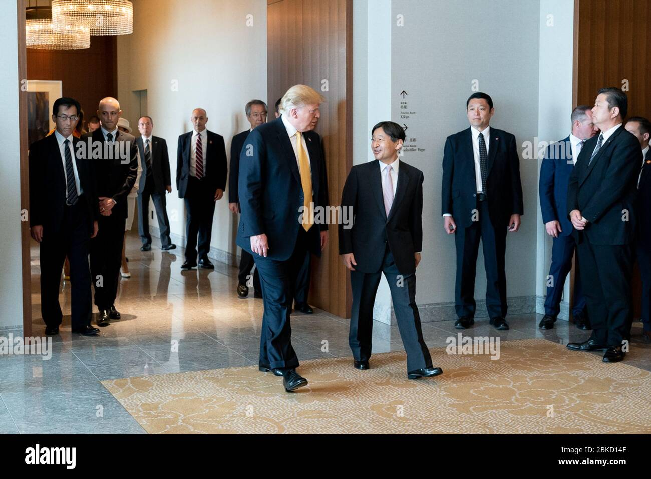 Il 28 maggio 2019, il presidente Donald J. Trump ha incontrato l'imperatore giapponese Naruhito al Palace Hotel Tokyo come parte della sua visita d'addio in Giappone. L'incontro ha sottolineato i forti legami diplomatici tra Stati Uniti e Giappone. Foto Stock