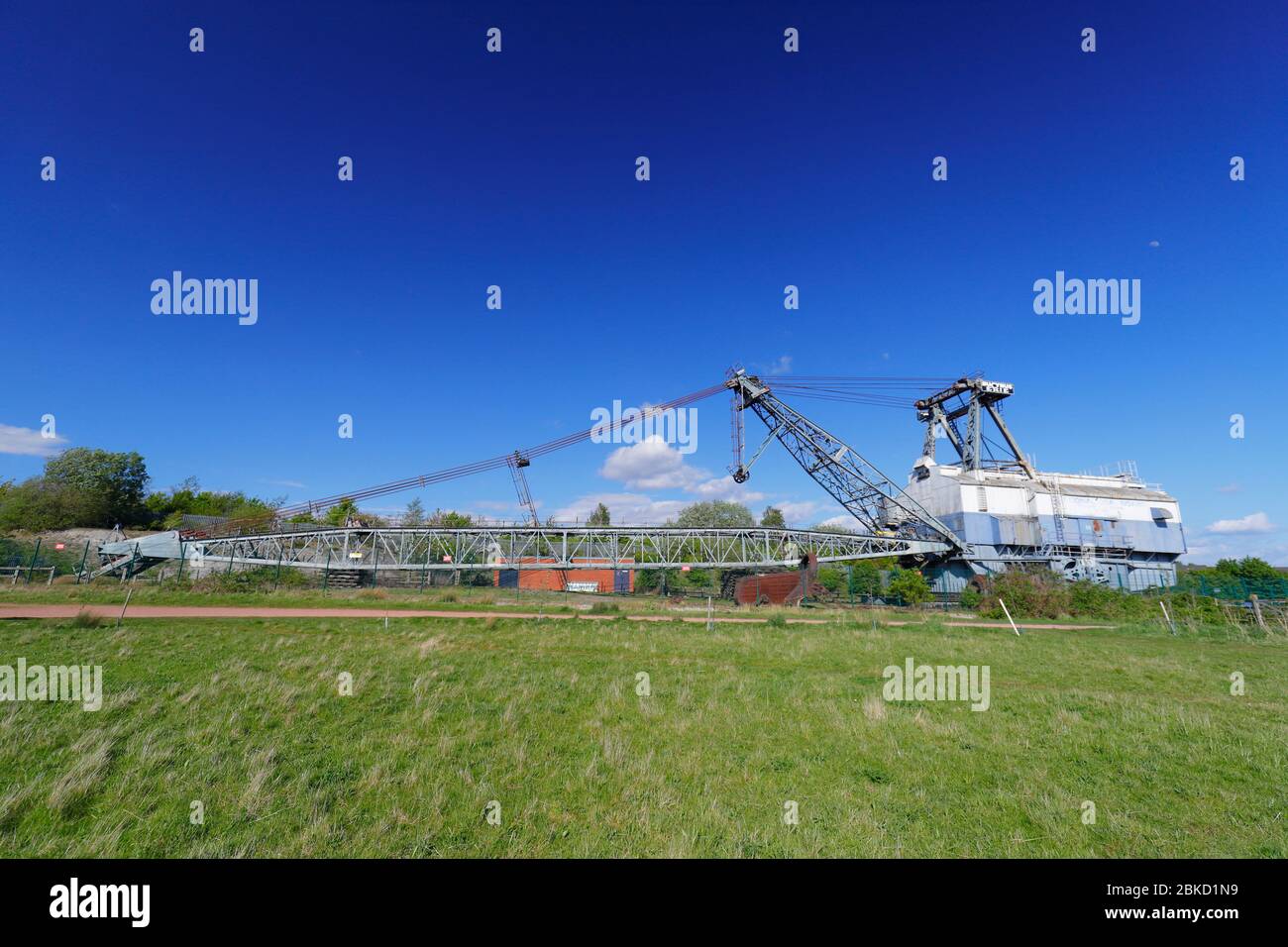 L'oddball è un dragline Walking conservato prodotto da Ruston Bucyrus, ed è situato presso la RSBP St Aidan's a Swillington, Leeds. Foto Stock