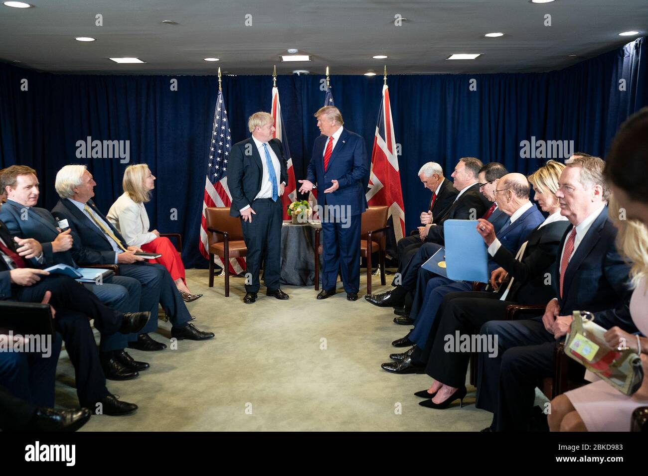Il 24 settembre 2019, il presidente Donald Trump e il primo ministro britannico Boris Johnson tennero un incontro bilaterale presso la sede delle Nazioni Unite a New York per discutere le relazioni USA-Regno Unito e le questioni globali. C'era il vicepresidente Mike Pence. Foto Stock