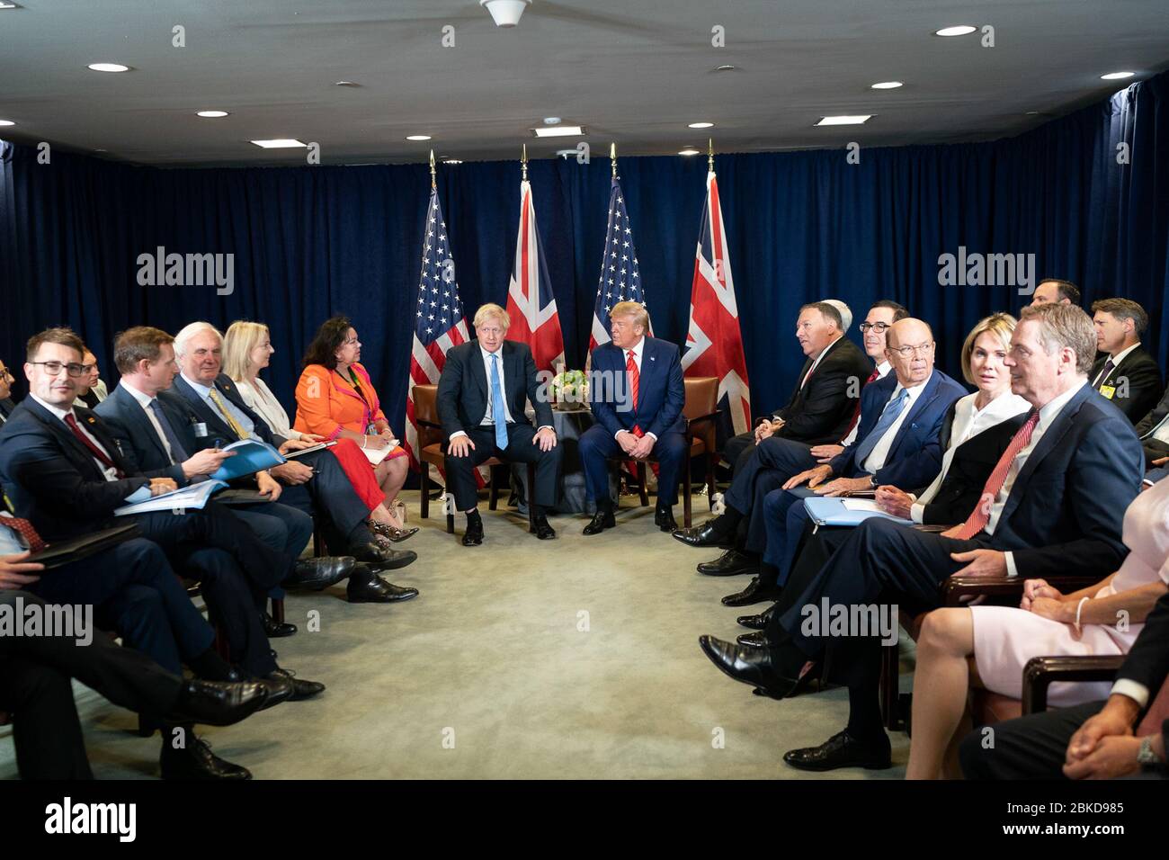 Il Presidente Donald J. Trump partecipa a un incontro bilaterale con il primo Ministro britannico Boris Johnson martedì 24 settembre 2019, presso la sede delle Nazioni Unite a New York. Il Vice Presidente Mike Pence partecipa. N. UNGA Foto Stock