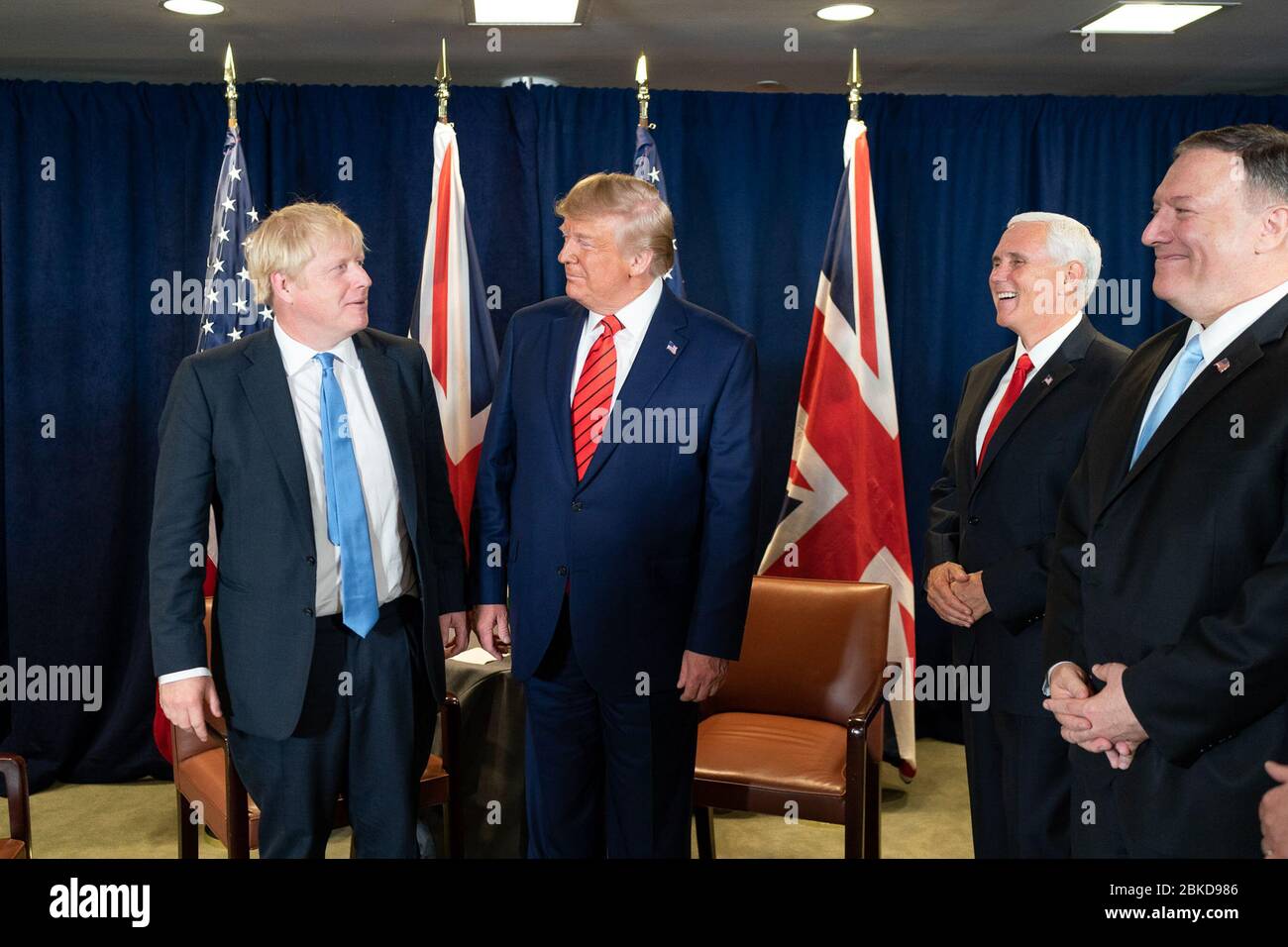 Il Presidente Donald J. Trump partecipa a un incontro bilaterale con il primo Ministro britannico Boris Johnson martedì 24 settembre 2019, presso la sede delle Nazioni Unite a New York. Il Vice Presidente Mike Pence partecipa. N. UNGA Foto Stock