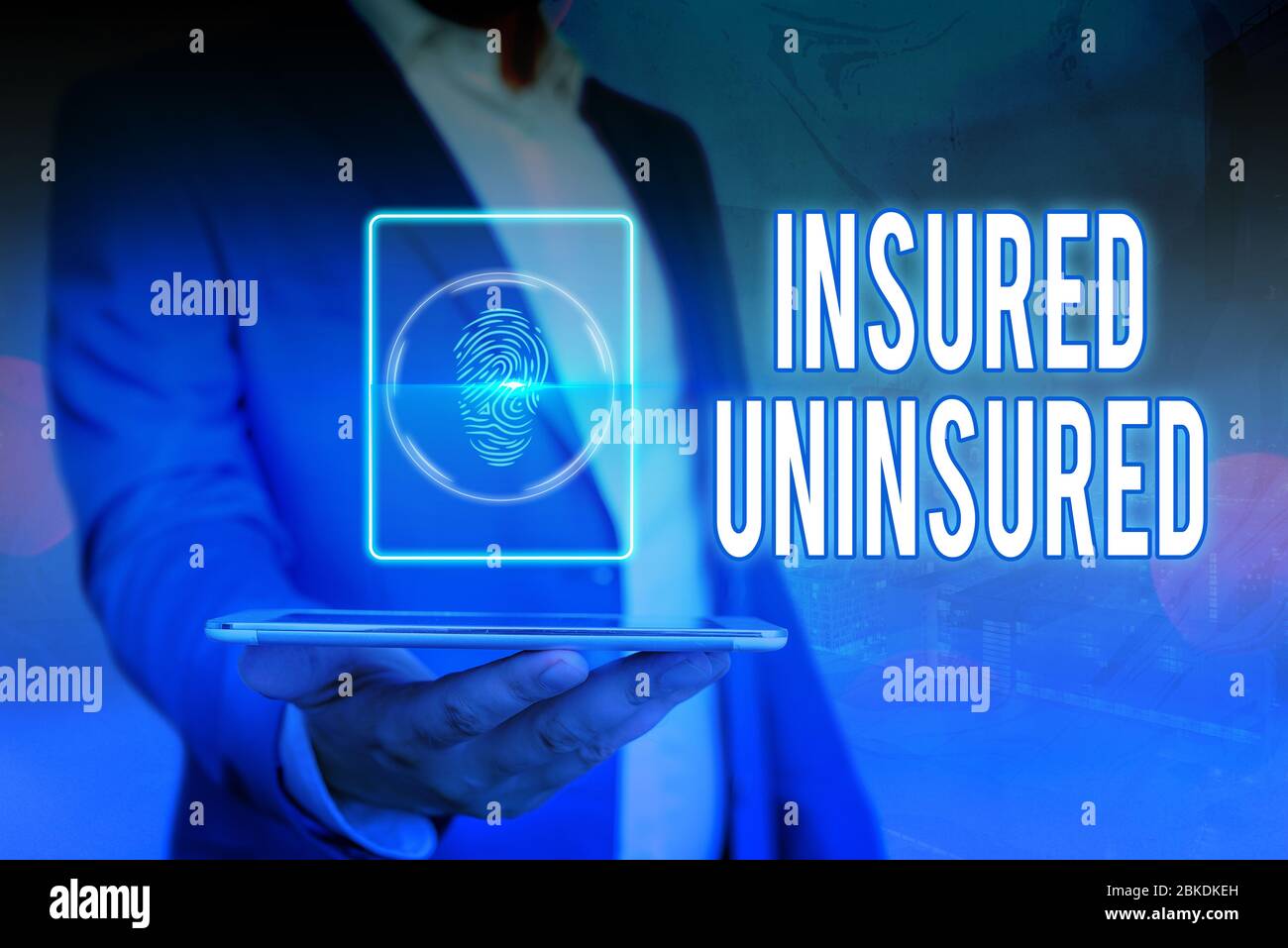 Testo di scrittura assicurato non assicurato. Foto concettuale Azienda assicurazione di vendita Checklist da scegliere Foto Stock