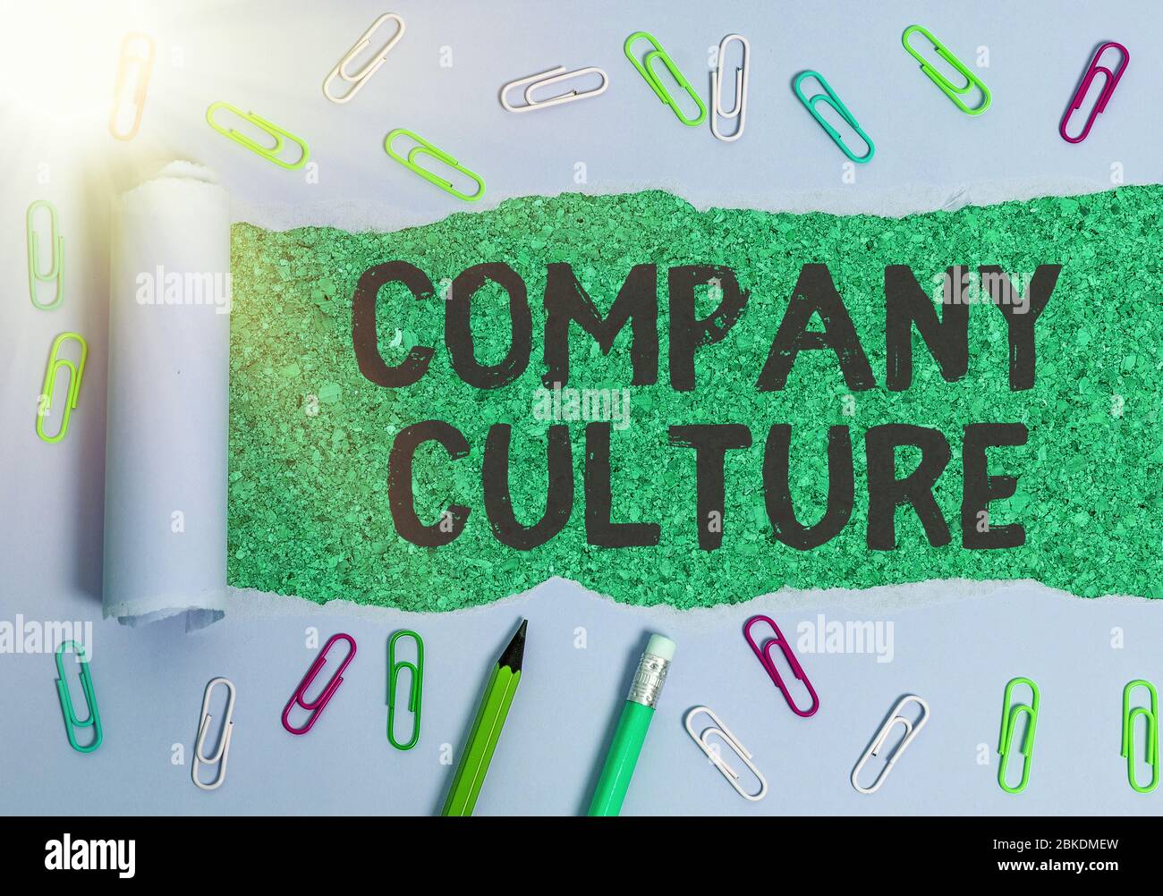 Nota di scrittura che mostra la cultura aziendale. Concetto aziendale per l'ambiente e gli elementi in cui lavorano i dipendenti Foto Stock