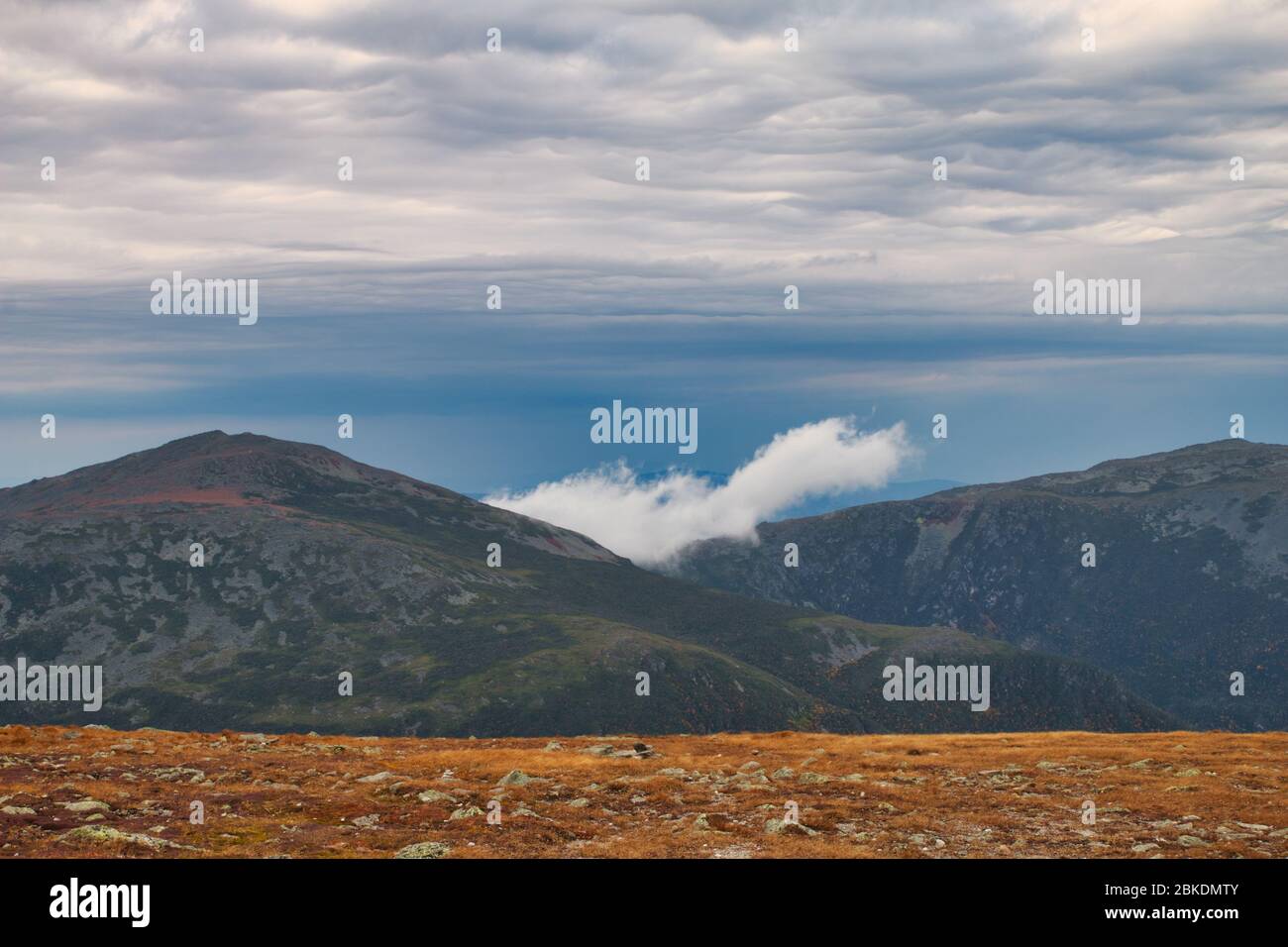Belle foto di paesaggio durante la stagione autunnale dal Monte Washington nel New Hampshire, USA. Circa 6300 piedi di altezza. Famigerato irregolare Foto Stock