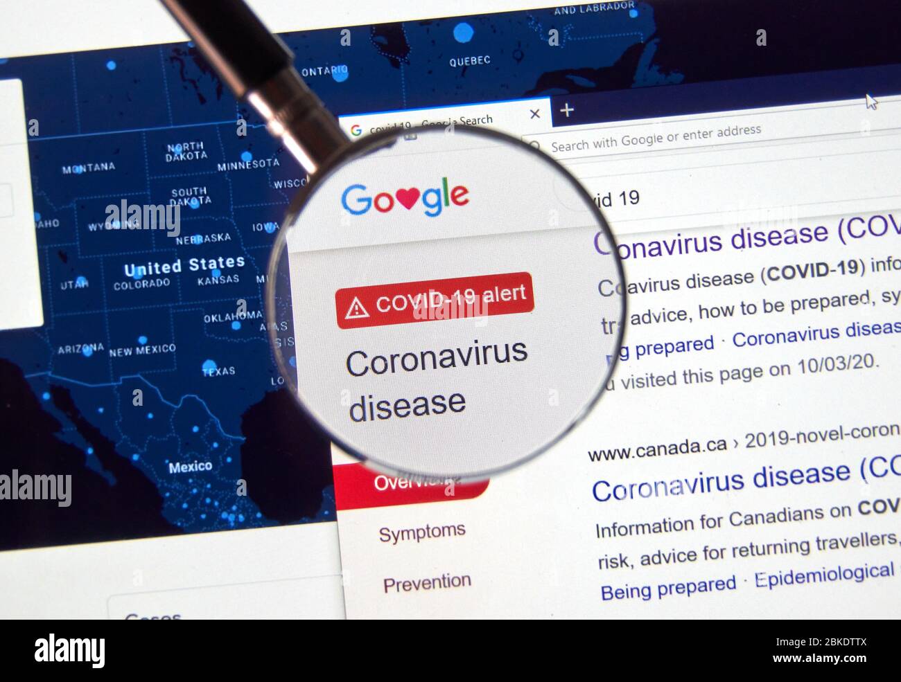 Montreal, Canada - 26 aprile 2020: SOS Alert per quanto riguarda Coronavirus COVID-19 su google. La malattia da coronavirus 2019 COVID-19 è una malattia infettiva causata Foto Stock
