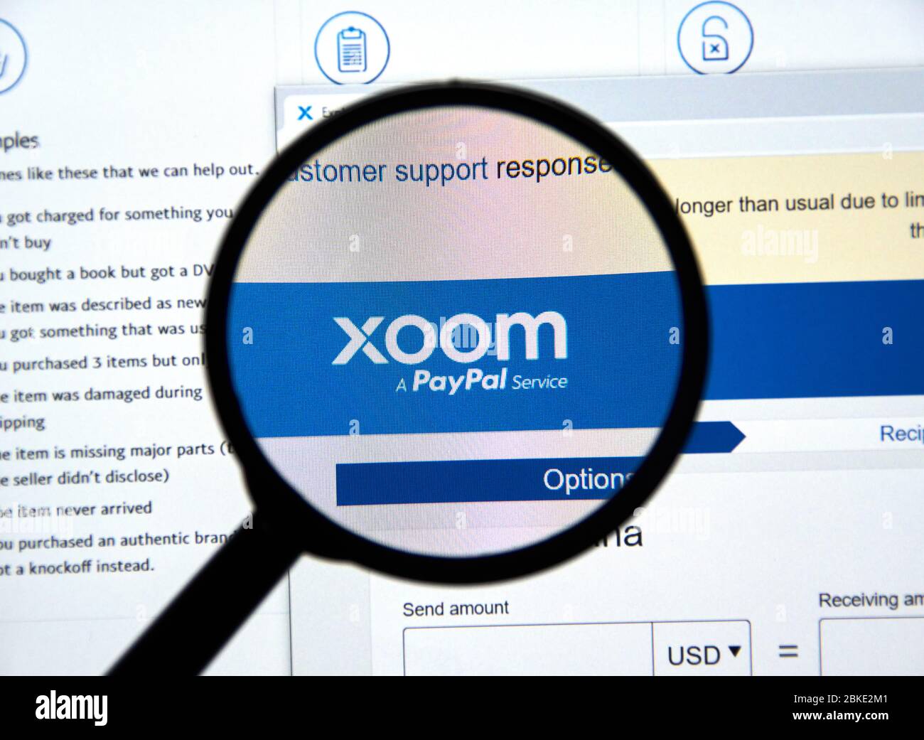 Montreal, Canada - 2 maggio 2020: Sito web e logo Xoom. Xoom è il servizio PayPal di trasferimento elettronico di fondi che permette ai consumatori di inviare denaro, pagare b Foto Stock