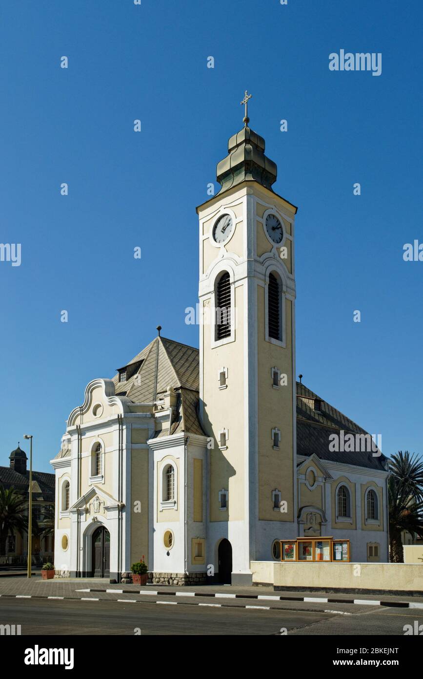 Swakopmund, Namibia/Africa - 20 maggio 2017: Chiesa evangelica luterana tedesca nel centro di Swakopmund, Namibia, Africa. Foto Stock