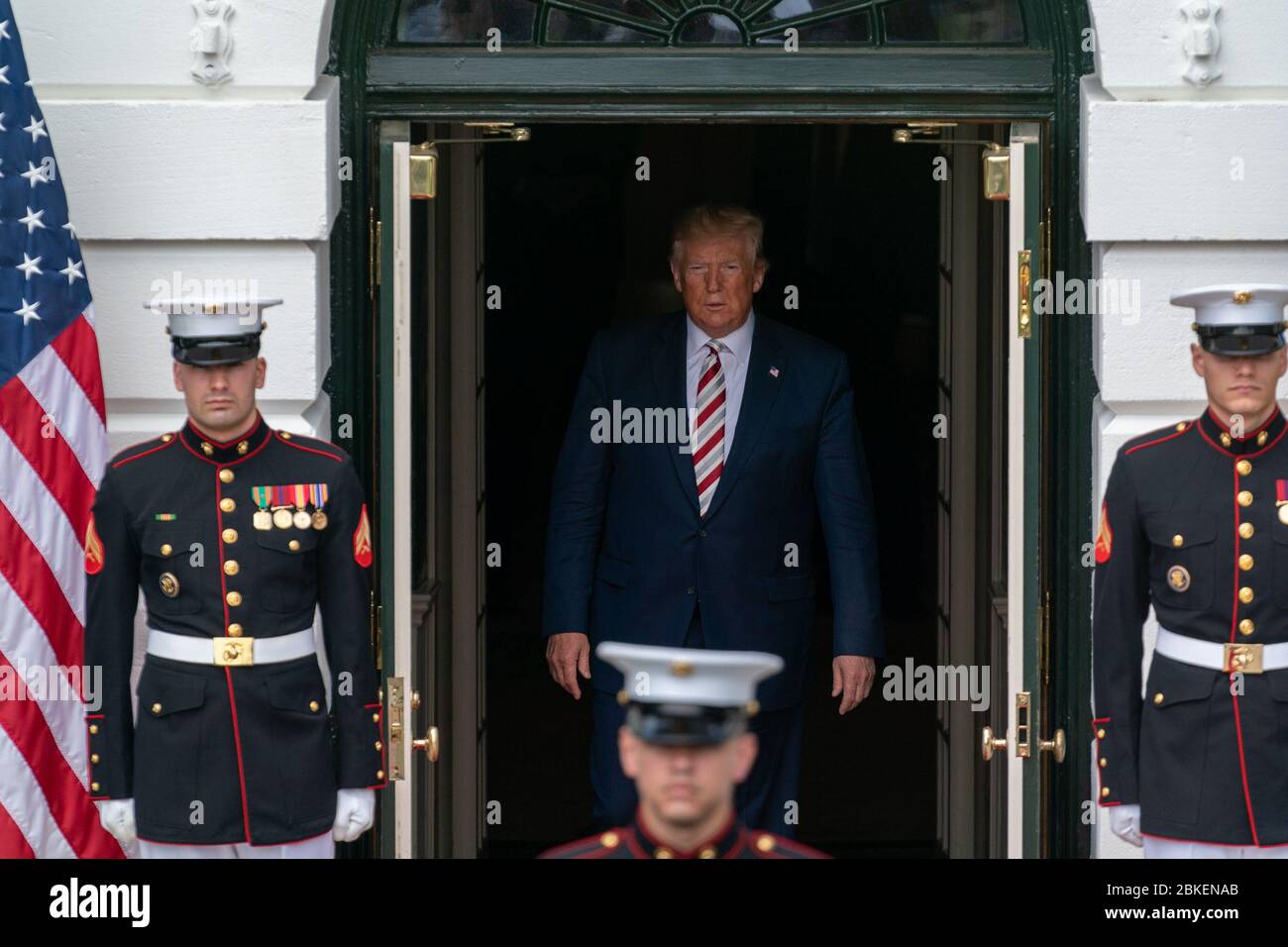 Il Presidente Donald J. Trump accoglie il Presidente rumeno Klaus Iohannis martedì 20 agosto 2019, al suo arrivo al portico meridionale della Casa Bianca. Il Presidente Trump incontra il Presidente della Romania Foto Stock