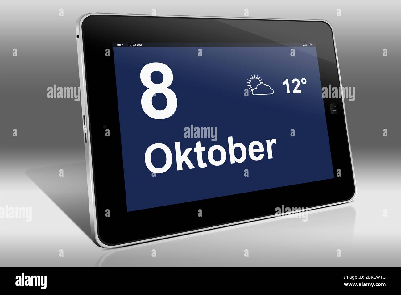 Un tablet visualizza un calendario in lingua tedesca con la data 8 ottobre | Ein Tablet-computer zeigt das Datum 8. Oktober Foto Stock