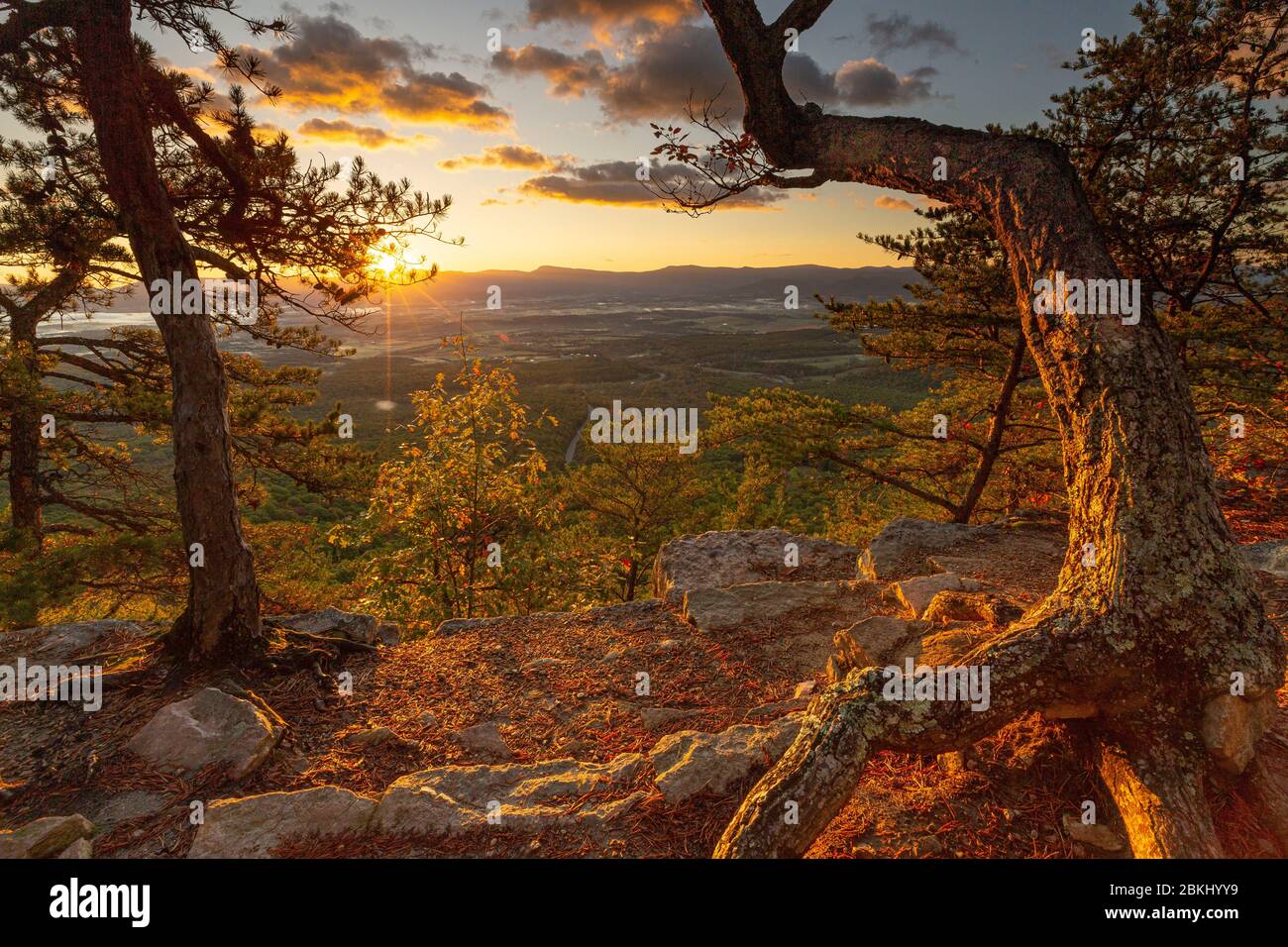 Stati Uniti, Virginia, Shenandoah Park visto dalla George Washington National Forest Foto Stock
