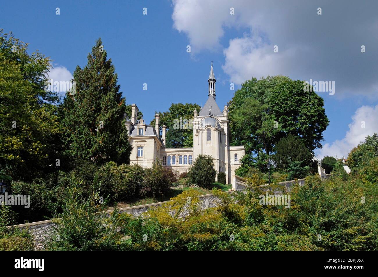 Francia, Haut-de-France, Oise (60), villaggio de Pierrefonds, Château de Jonval, CAUE, CCLO Foto Stock