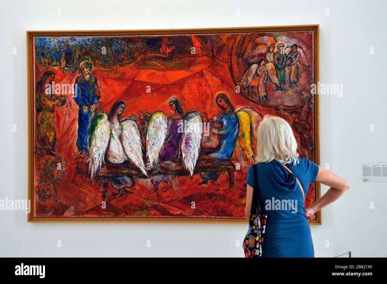 Francia, Alpes Maritimes, Nizza, Museo Nazionale di Marc Chagall dell'architetto Andre Hermant e creato su iniziativa di Andre Malraux, sala dei dipinti biblici messaggio, Abrahamo e i tre Angeli Foto Stock