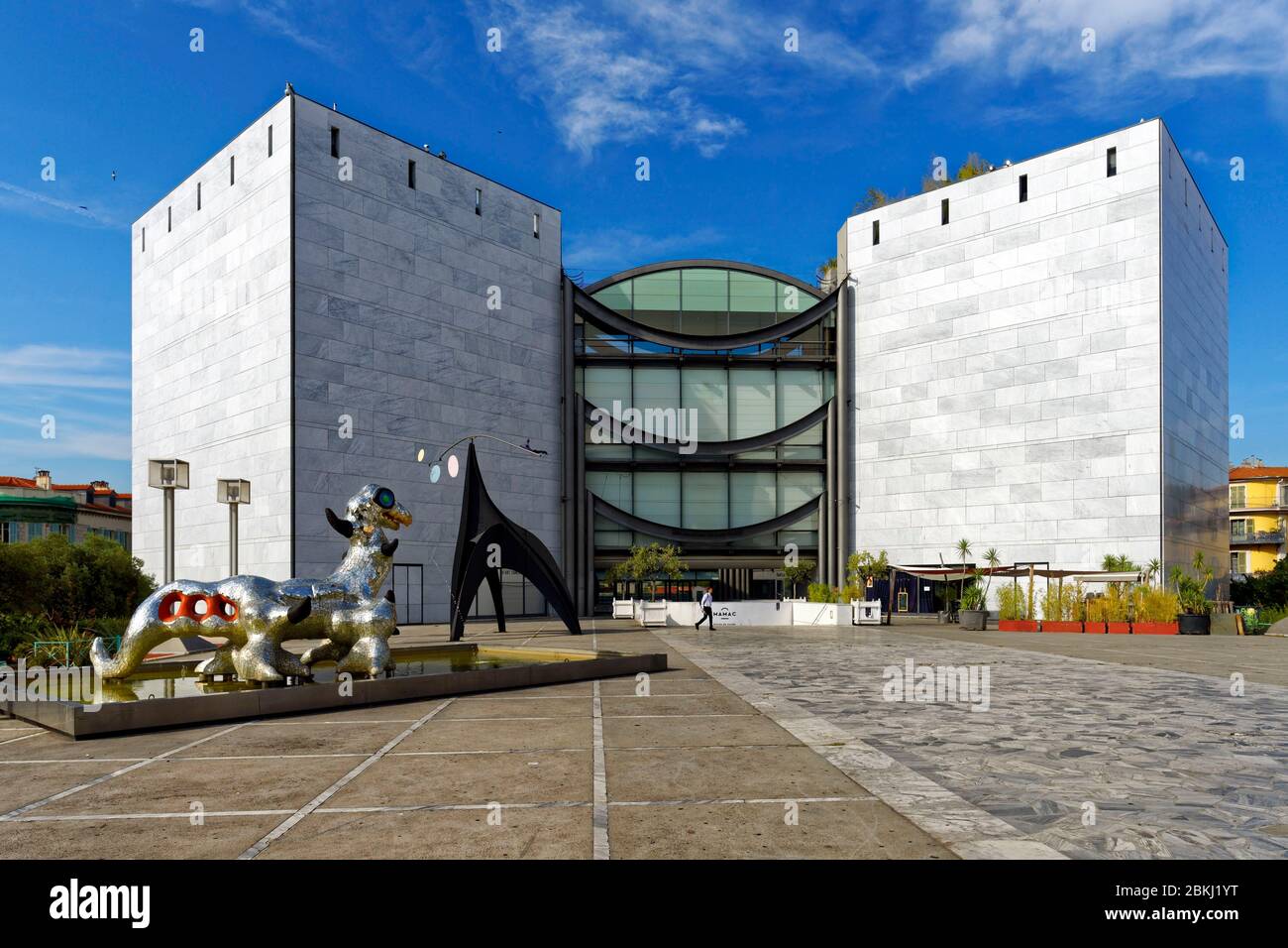 Francia, Alpes-Maritimes, Nizza, centro storico, il Museo di Arte moderna e Contemporanea (MAMAC), opere d'arte di Niki de Saint Phale Foto Stock