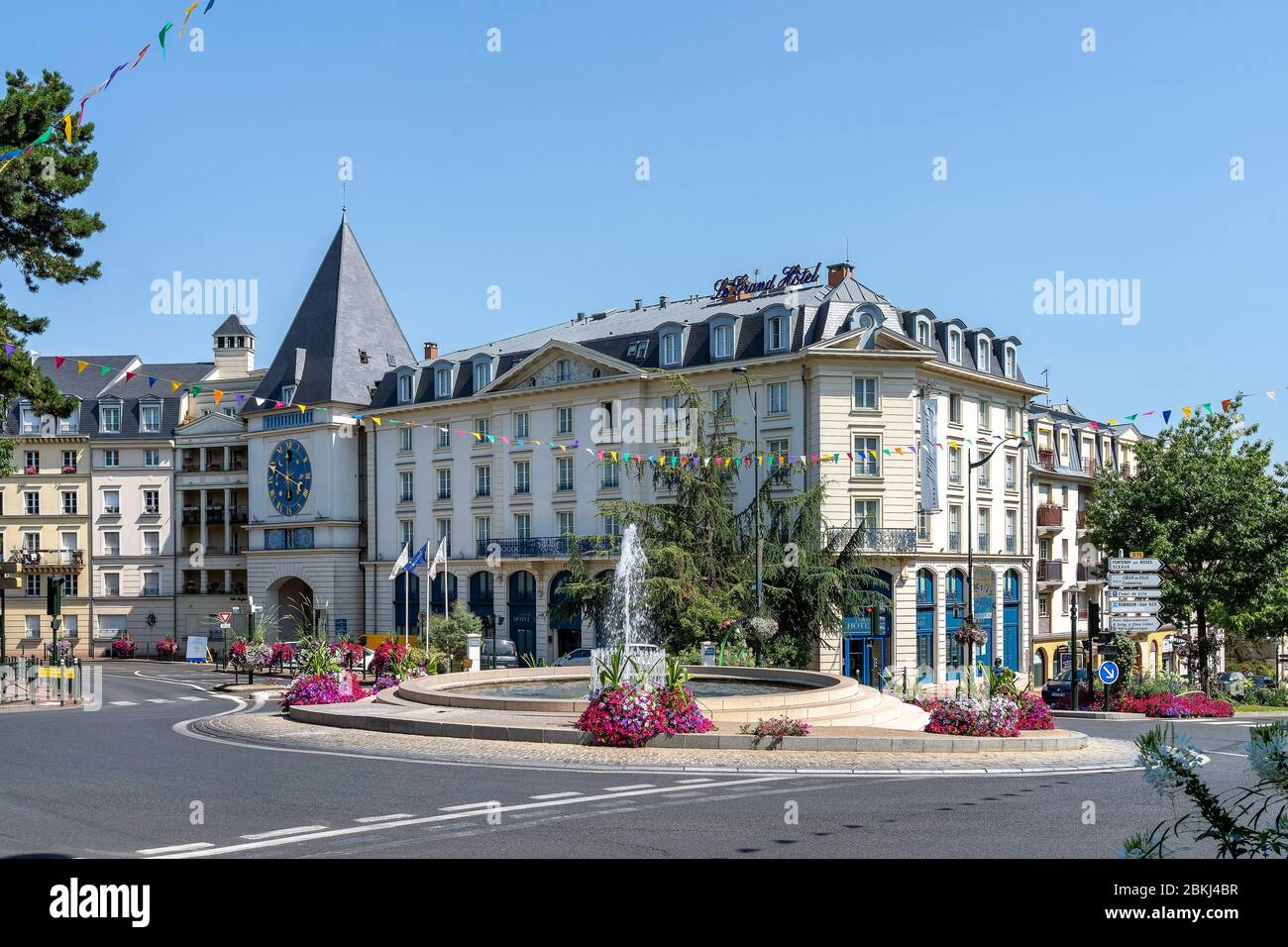 Francia, Hauts de Seine, le Plessis-Robinson, Place Charles Pasqua Foto Stock