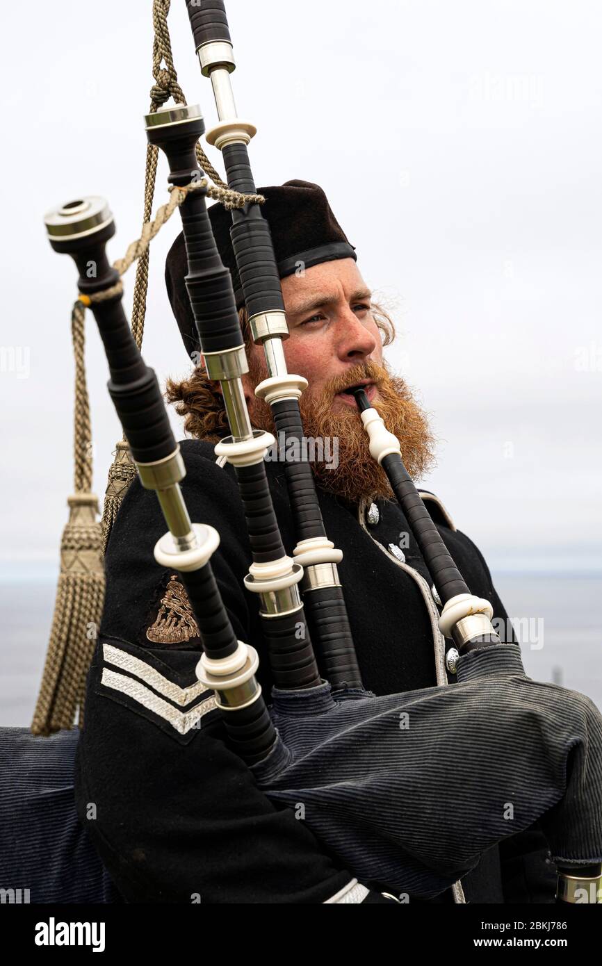 Regno Unito, Scozia, Highlands, Ebridi, Isola di Skye, bagpiper Foto Stock