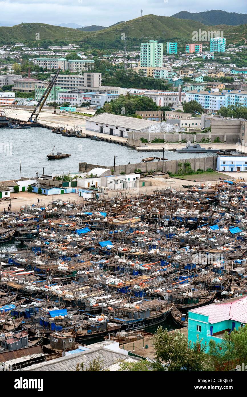 Corea del Nord, Chongjin la seconda città più grande del paese, la baia e il porto Foto Stock