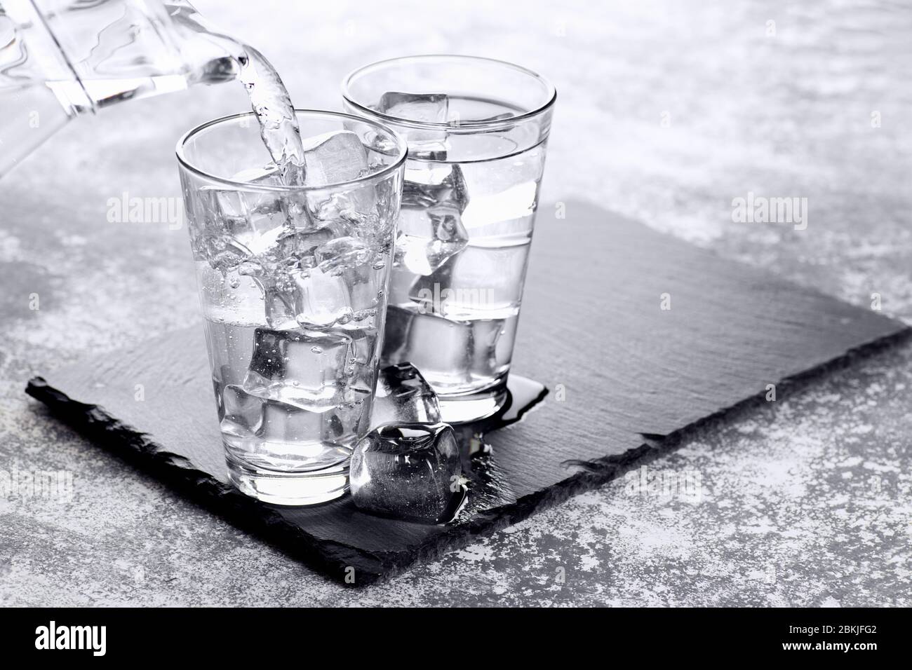 acqua fredda in vetro Foto Stock