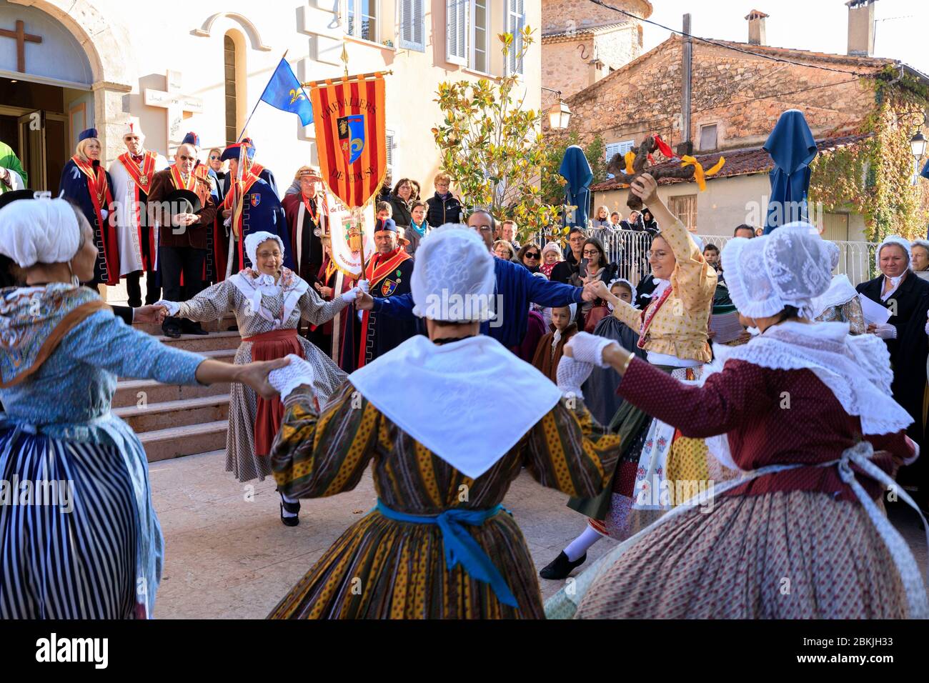 Francia, Var, Dracenie, Taradeau, Fête du Vin Nouveau, danza popolare Foto Stock