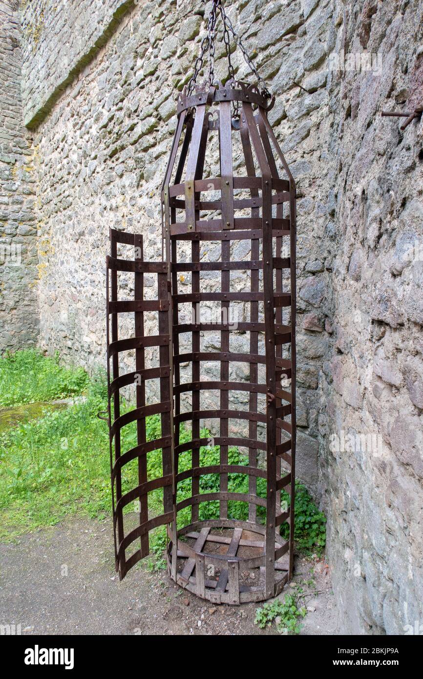 Gabbia di ferro medievale per torture Foto Stock