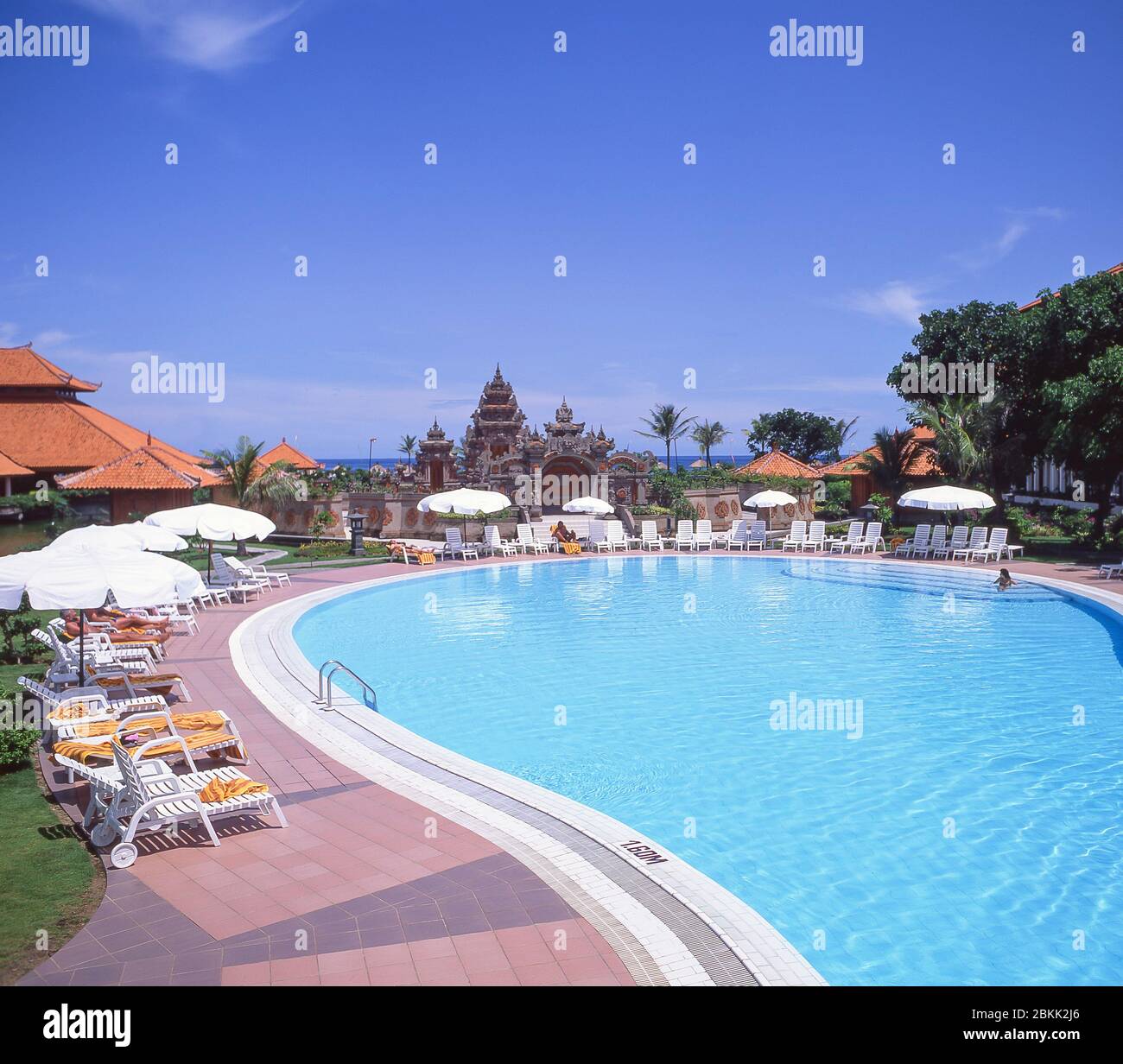 Terrazza piscina, Hilton Hotel, Nusa Dua, Bali, Repubblica di Indonesia Foto Stock