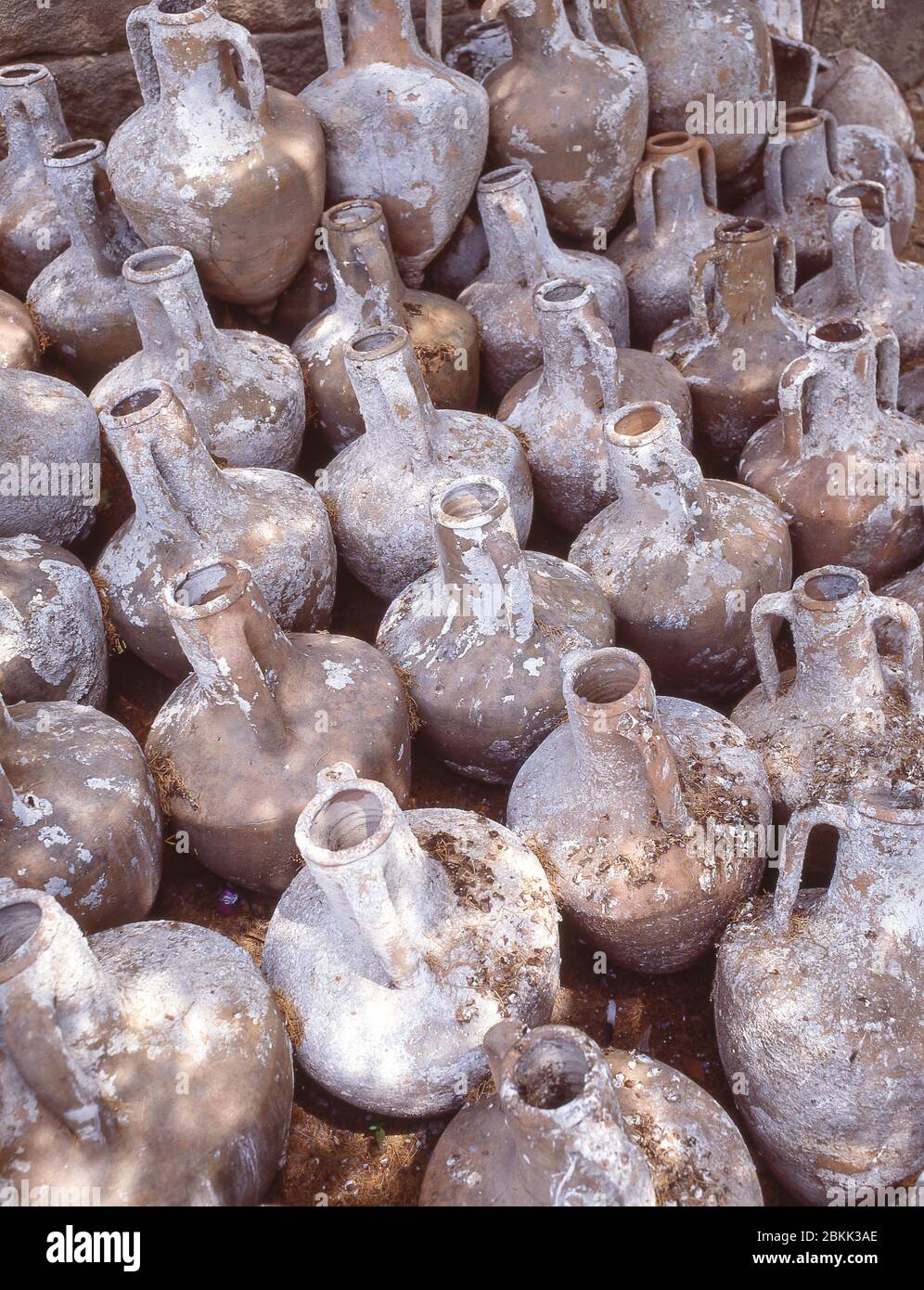Vasi antichi da fondali marini, Marmaris, provincia di Mulga, Repubblica di Turchia Foto Stock