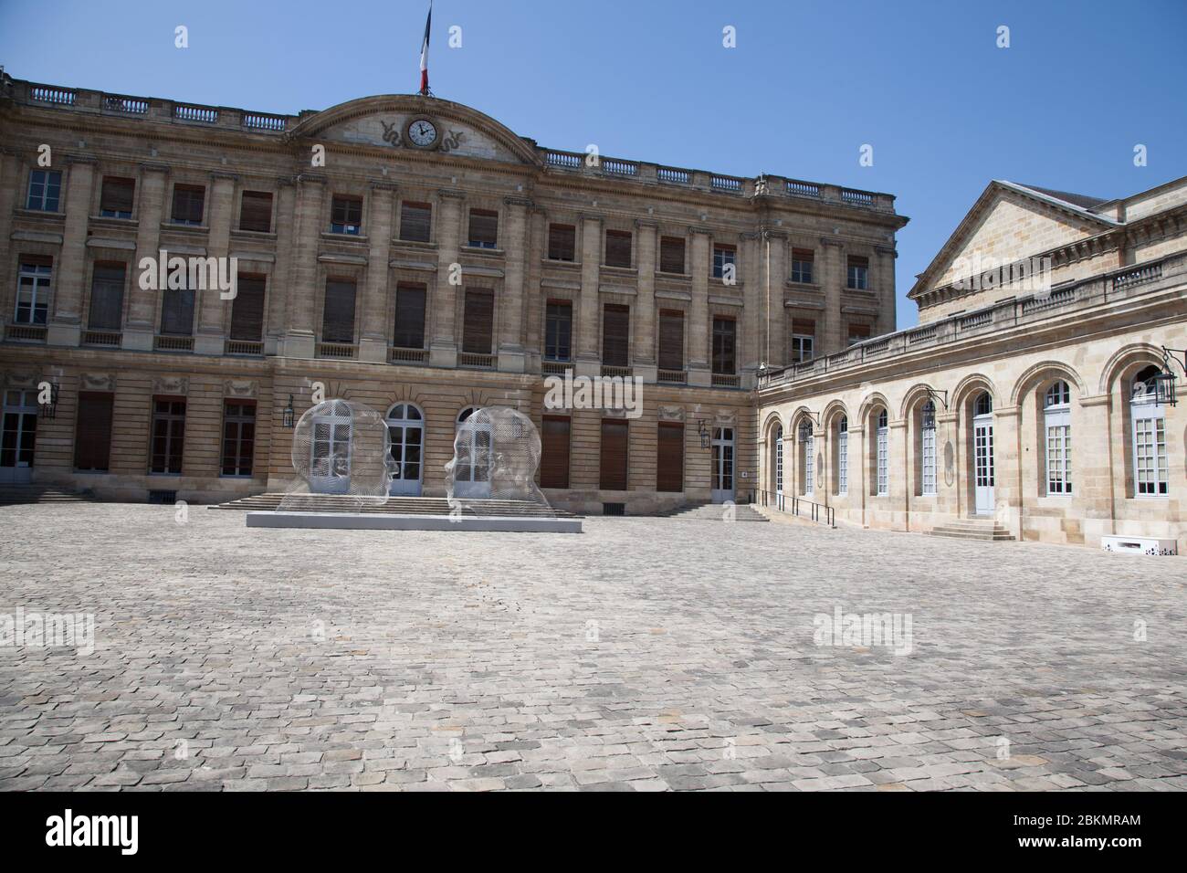 Bordeaux , Aquitaine / Francia - 11 10 2016 : Bordeaux centro città Palais Rohan Municipio in francia Foto Stock