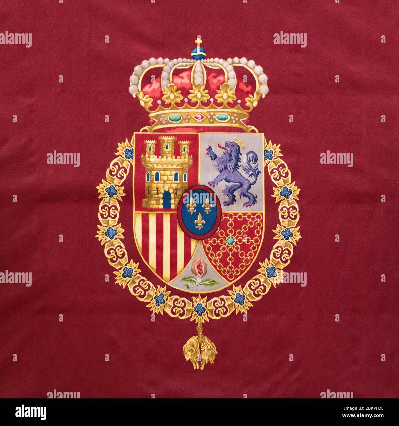 Madrid, Spagna - 13 febbraio 2020: Stemma tipico dei tempi della monarchia spagnola. Foto Stock