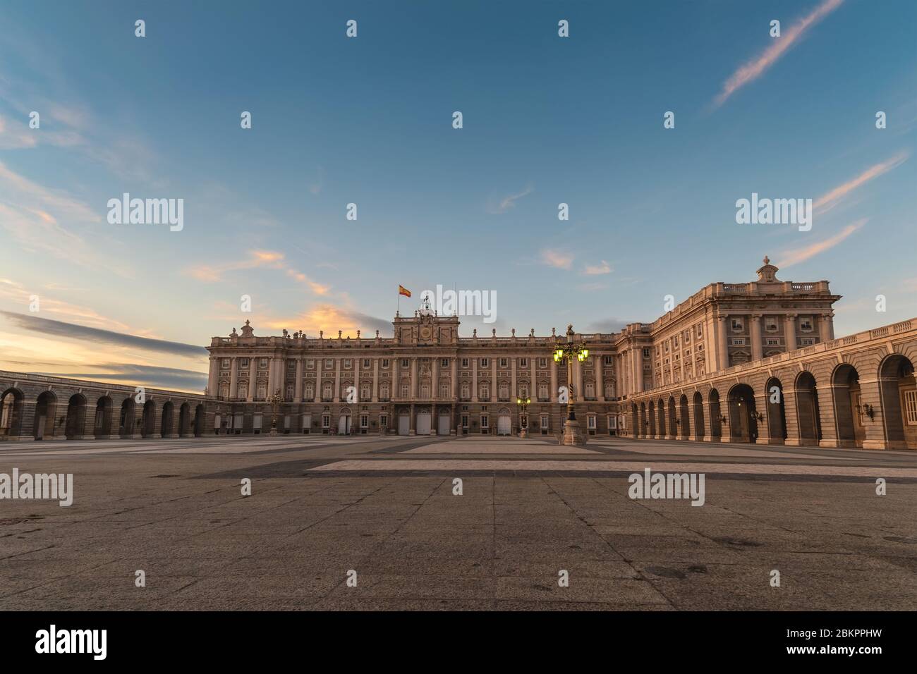 Madrid Spagna, skyline della città al Palazzo reale di Madrid Foto Stock