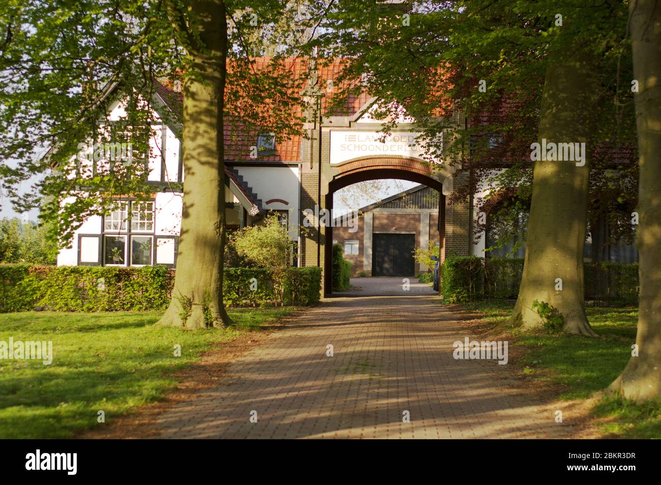 Elst, Olanda - 23 aprile 2020: Schoonderlogt estate, nel 1944 durante la Battaglia dell'isola questa fattoria era un quarto capo temporaneo della 506th Pa Foto Stock