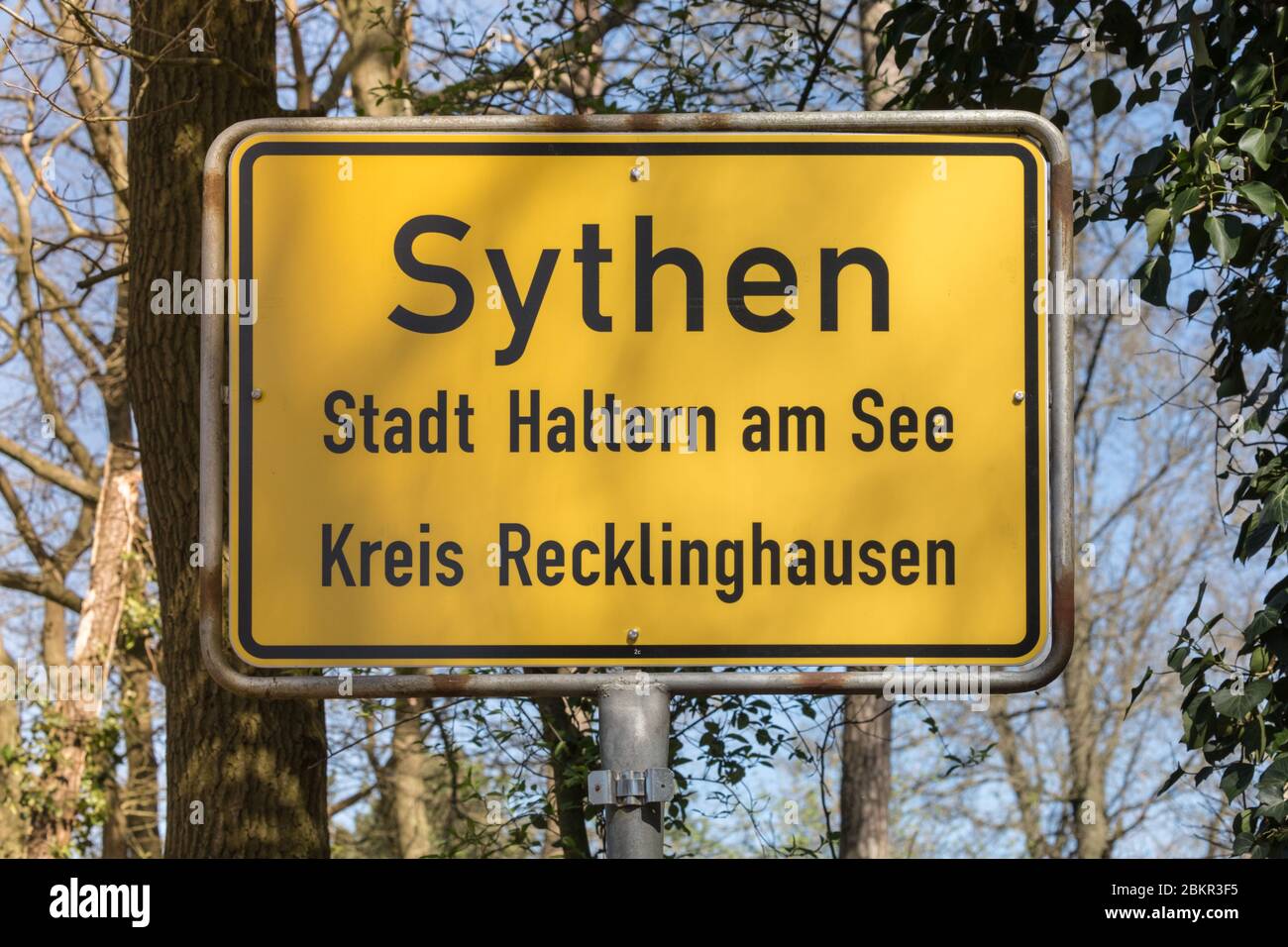 Segnale di limite della città o segnale della città per Sythen, parte di Haltern am See, Recklinghausen, NRW, Germania Foto Stock