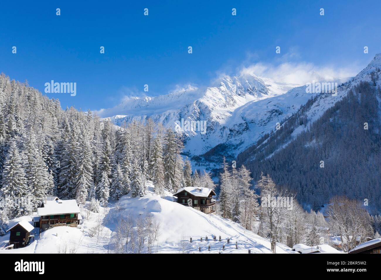 Francia, alta Savoia, Chamonix, luogo chiamato Tr?lechamp sotto la neve Foto Stock