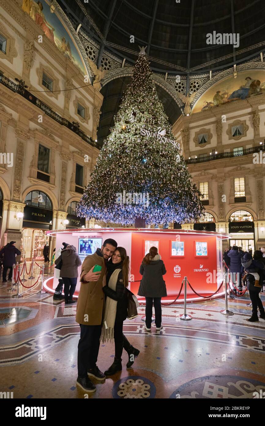 L'Italia, Lombardia, Milano, Vittorio Emanuele II, galleria shopping arcade costruito sul XIX secolo da Giuseppe Mengoni Foto Stock