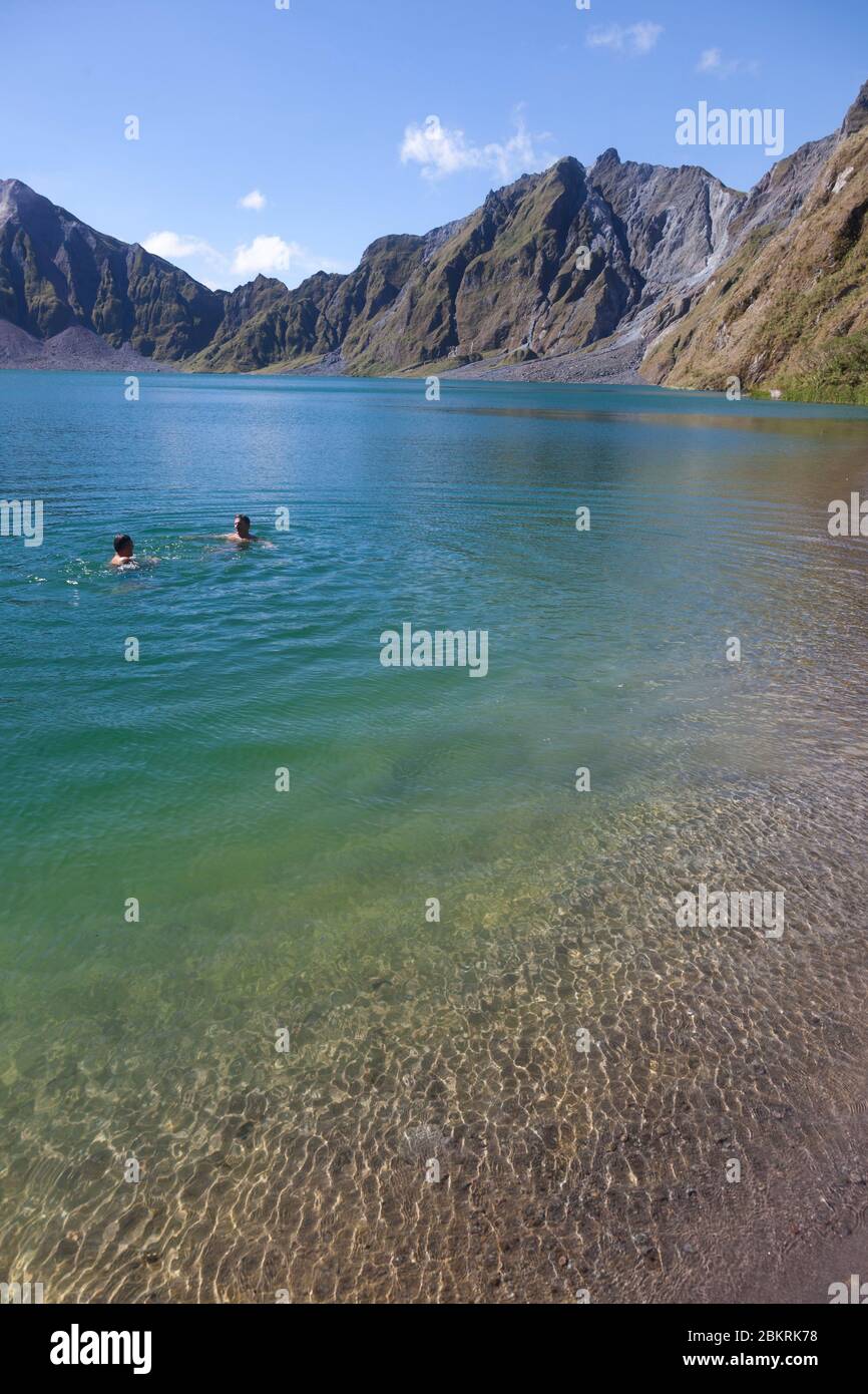 Filippine, isola di Luzon, lago cratere del vulcano Pinatubo Foto Stock