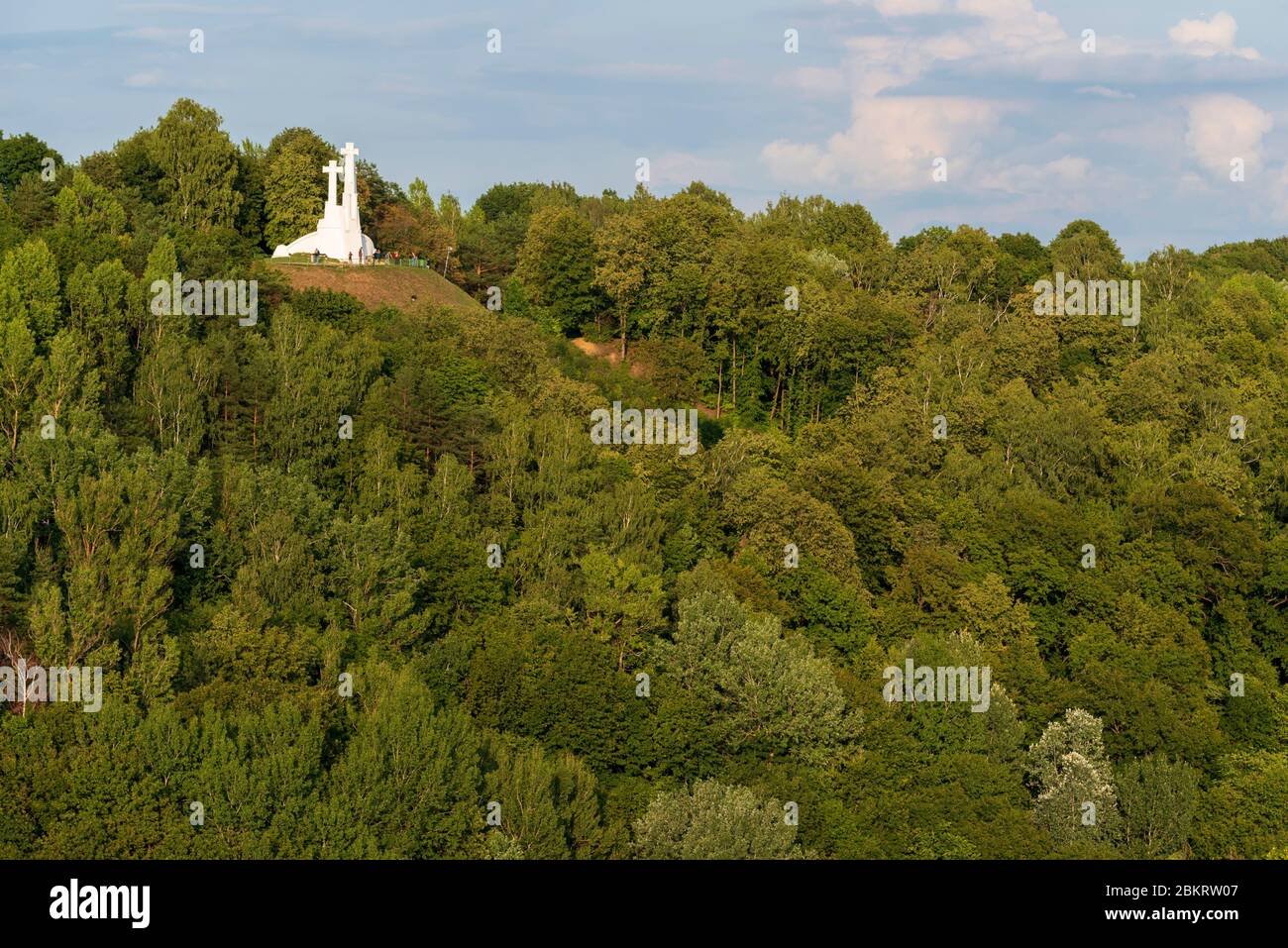 Lituania (Stati baltici), Vilnius, collina delle tre croci nel centro del Parco di Kalnu, scultura, dall'architetto e scultore Antanas Vivulskis Foto Stock