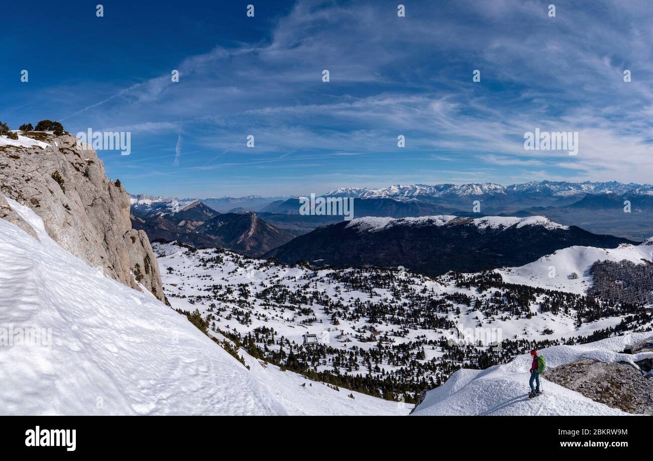 Francia, Drome, Vercors, Hauts-Plateeus, in cima alla Montagnette (1972 m), punto di vista dal Grand Pas sul Vallon de Combo Foto Stock