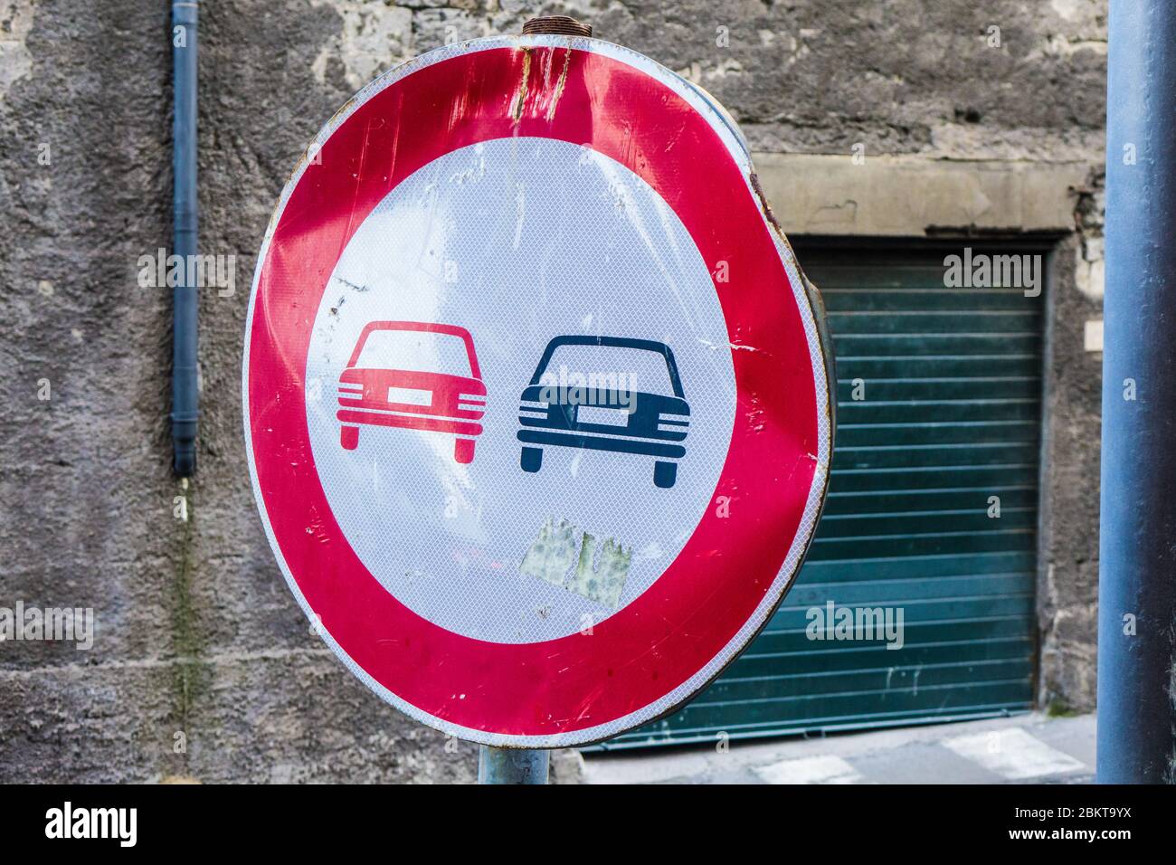 Sorrento Italy 22 Febbraio 2016 cartello italiano per la segnaletica stradale Foto Stock