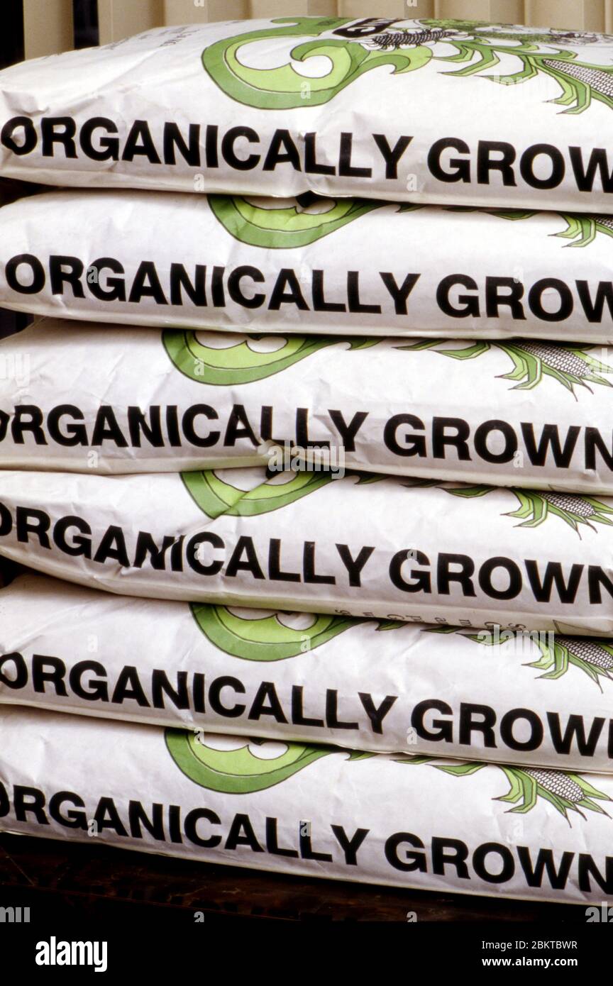 Confezionamento organicamente cresciuto, impilato sei alto Foto Stock