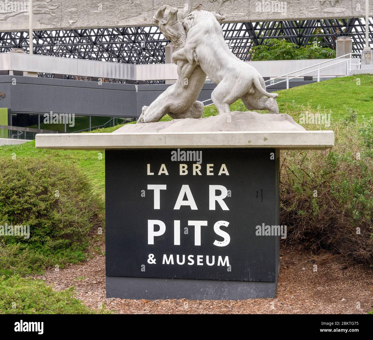Ingresso al Museo di la Brea Tar Pits, Los Angeles, California, USA Foto Stock