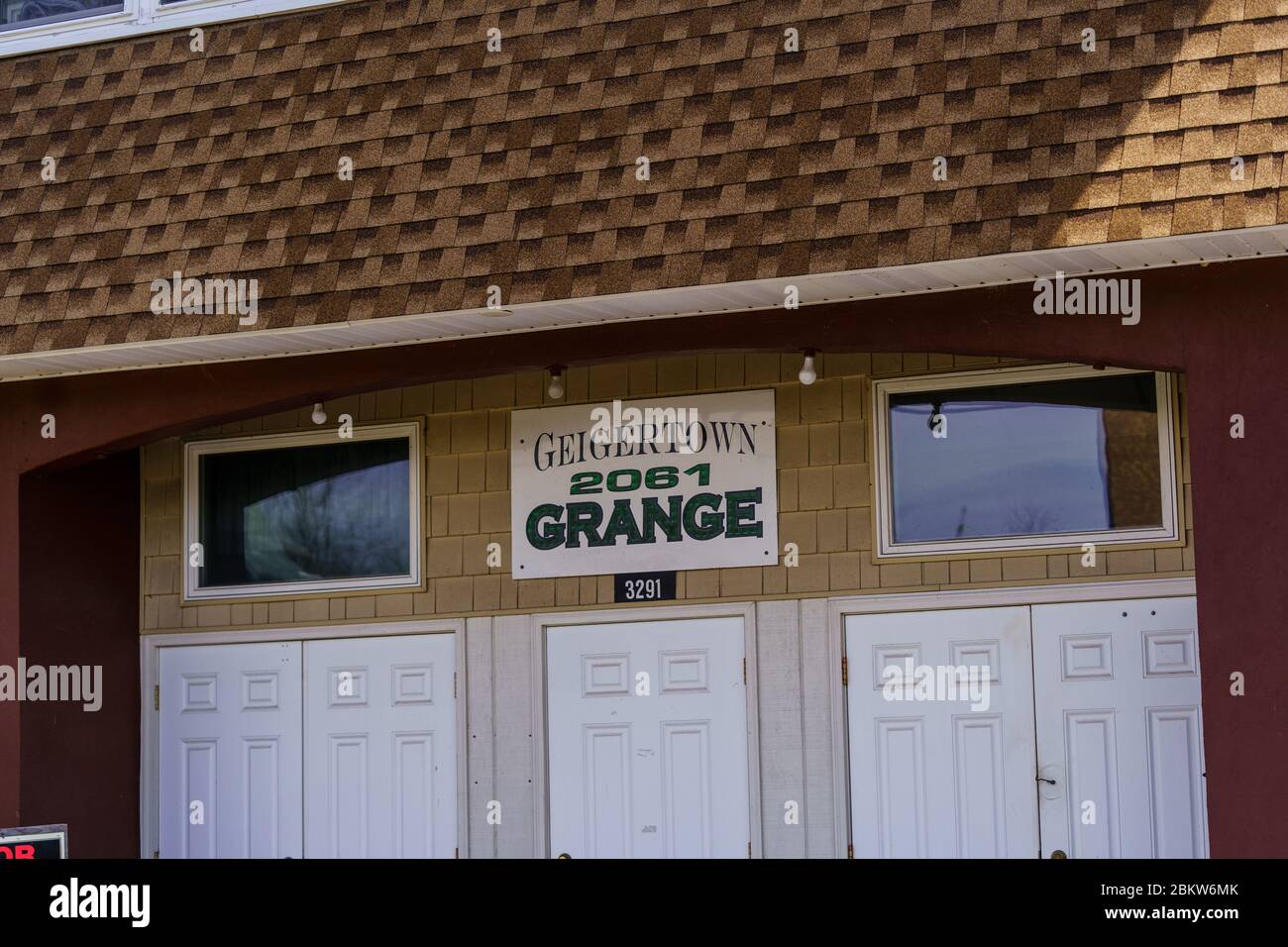 Geigertown, PA / USA - 2 maggio 2020: Un cartello a Grange 2061. Negli Stati Uniti, la Grange è un’organizzazione agricola che sponsorizza attività sociali, communits Foto Stock
