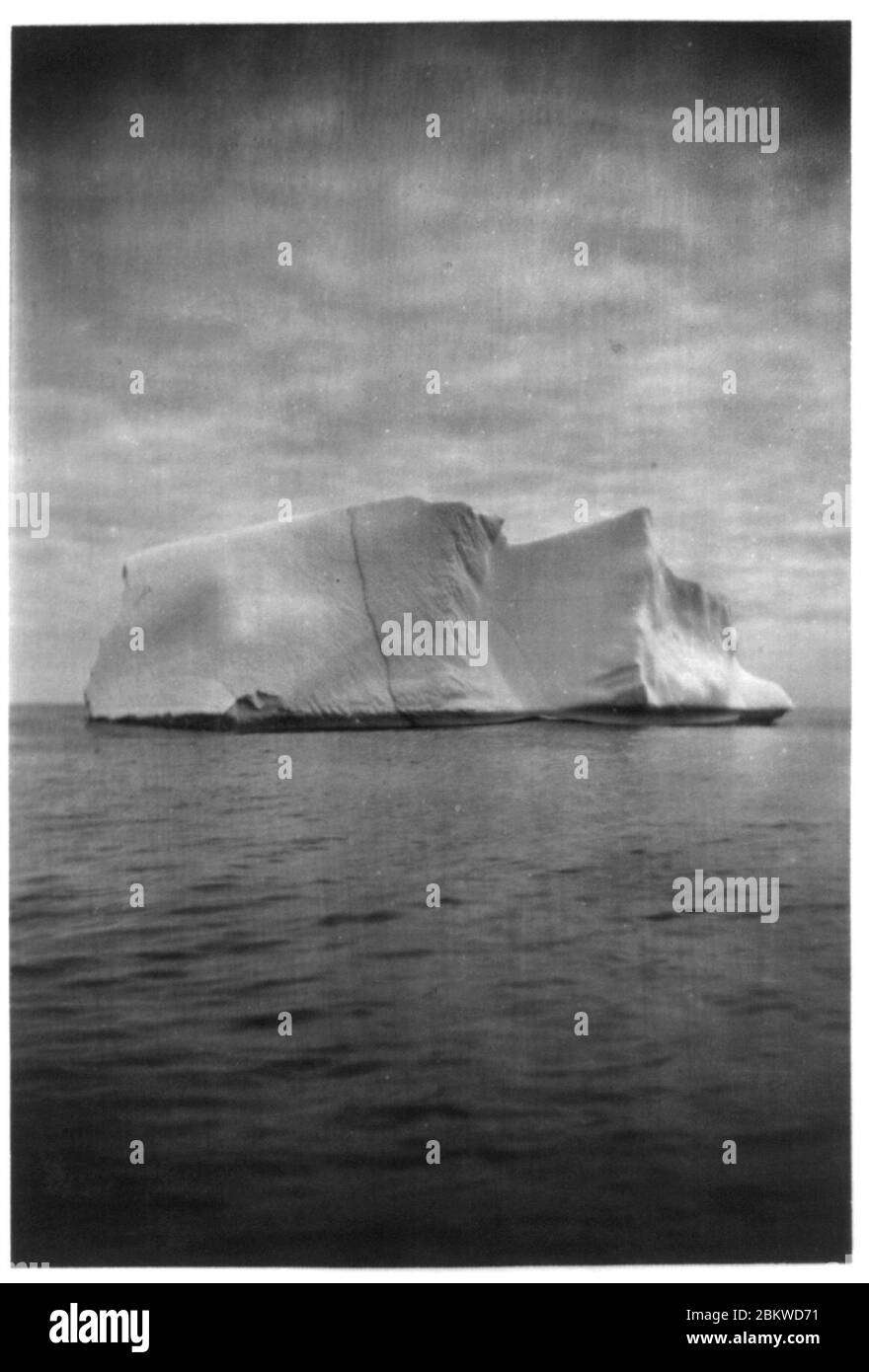 Iceberg nell'Oceano Atlantico, al largo delle coste del Labrador Foto Stock