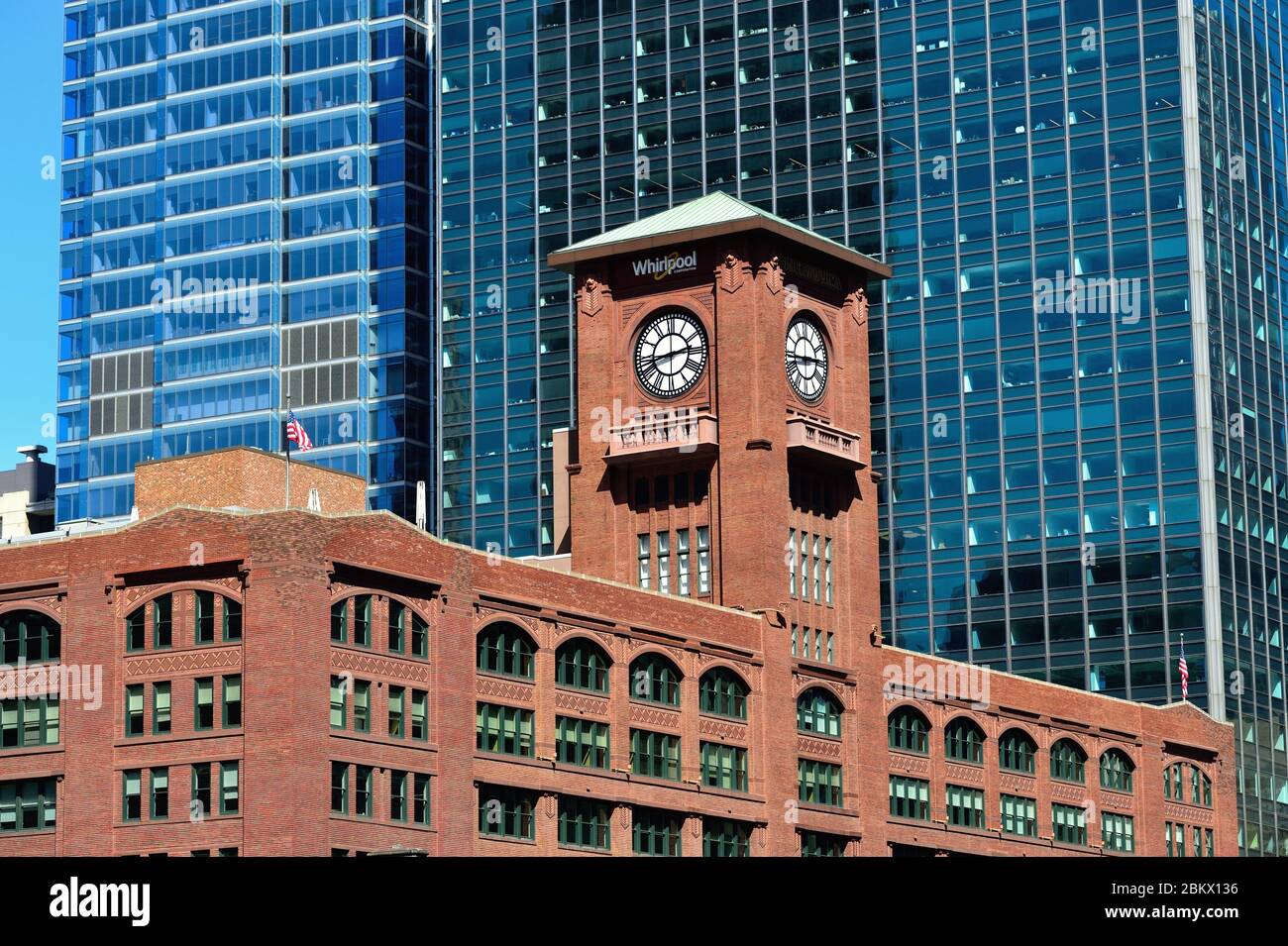 Chicago, Illinois, Stati Uniti. Il Reid, Murdoch & Co. Building situato lungo la riva nord del fiume Chicago nel centro di Chicago. Foto Stock