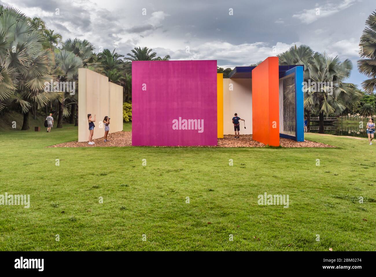 Park, Inhotim Institute Museo d'arte contemporanea, Brumadinho, Minas Gerais stato, Brasile Foto Stock