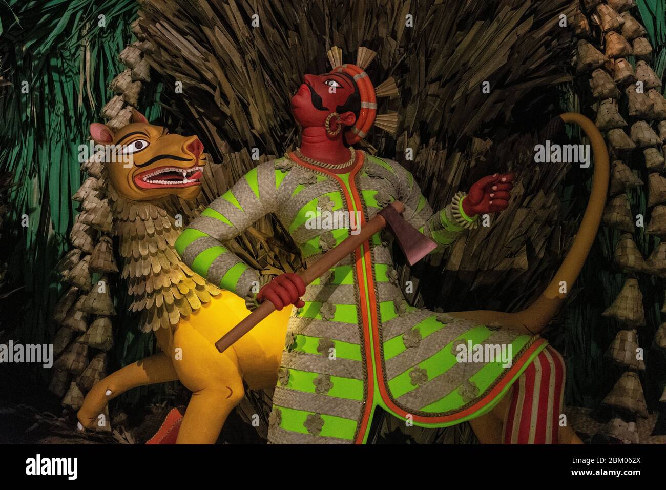 Un'immagine del Mahishasura tradizionale Foto Stock