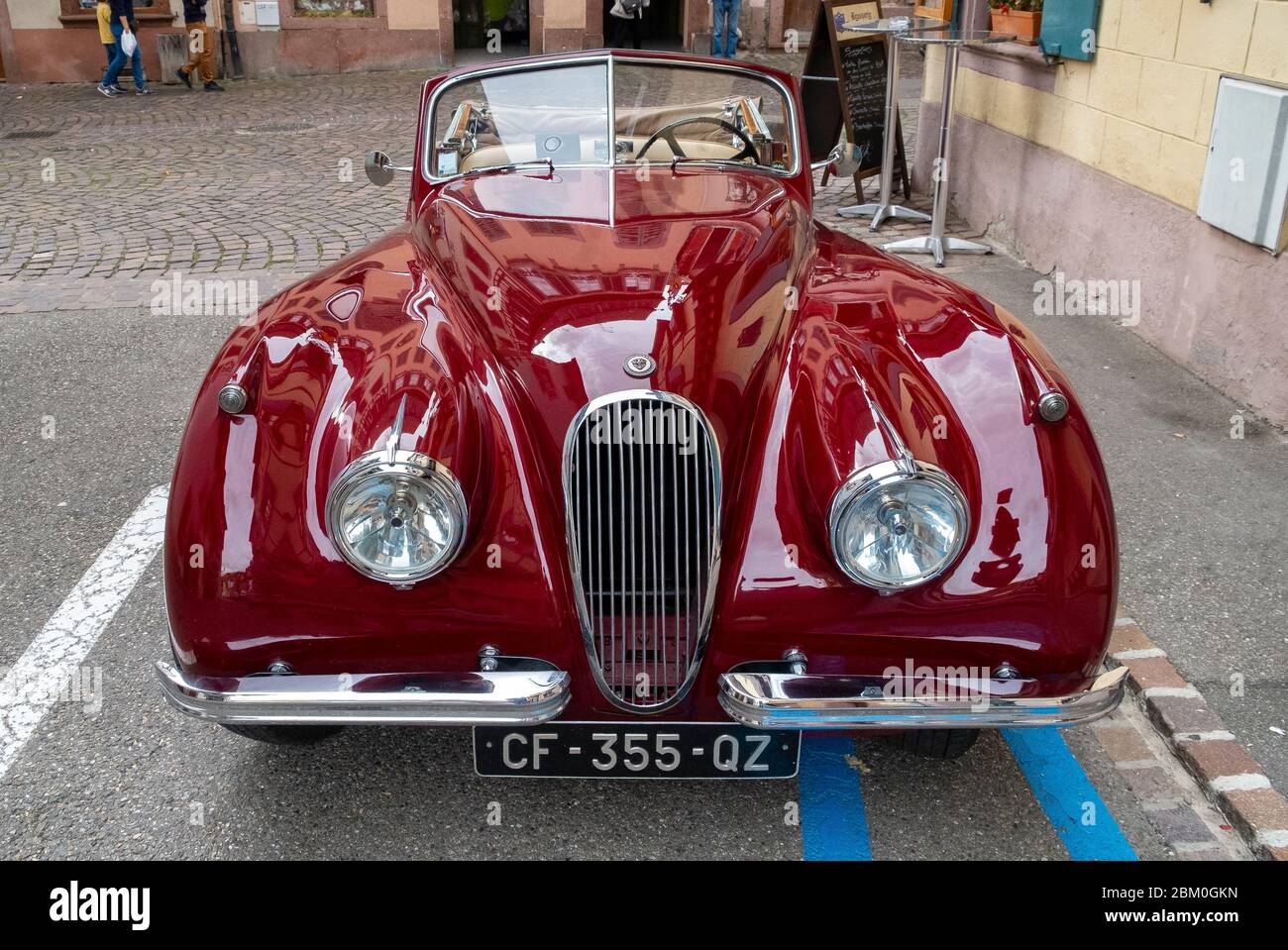 jaguar XK 140 con capote Foto Stock