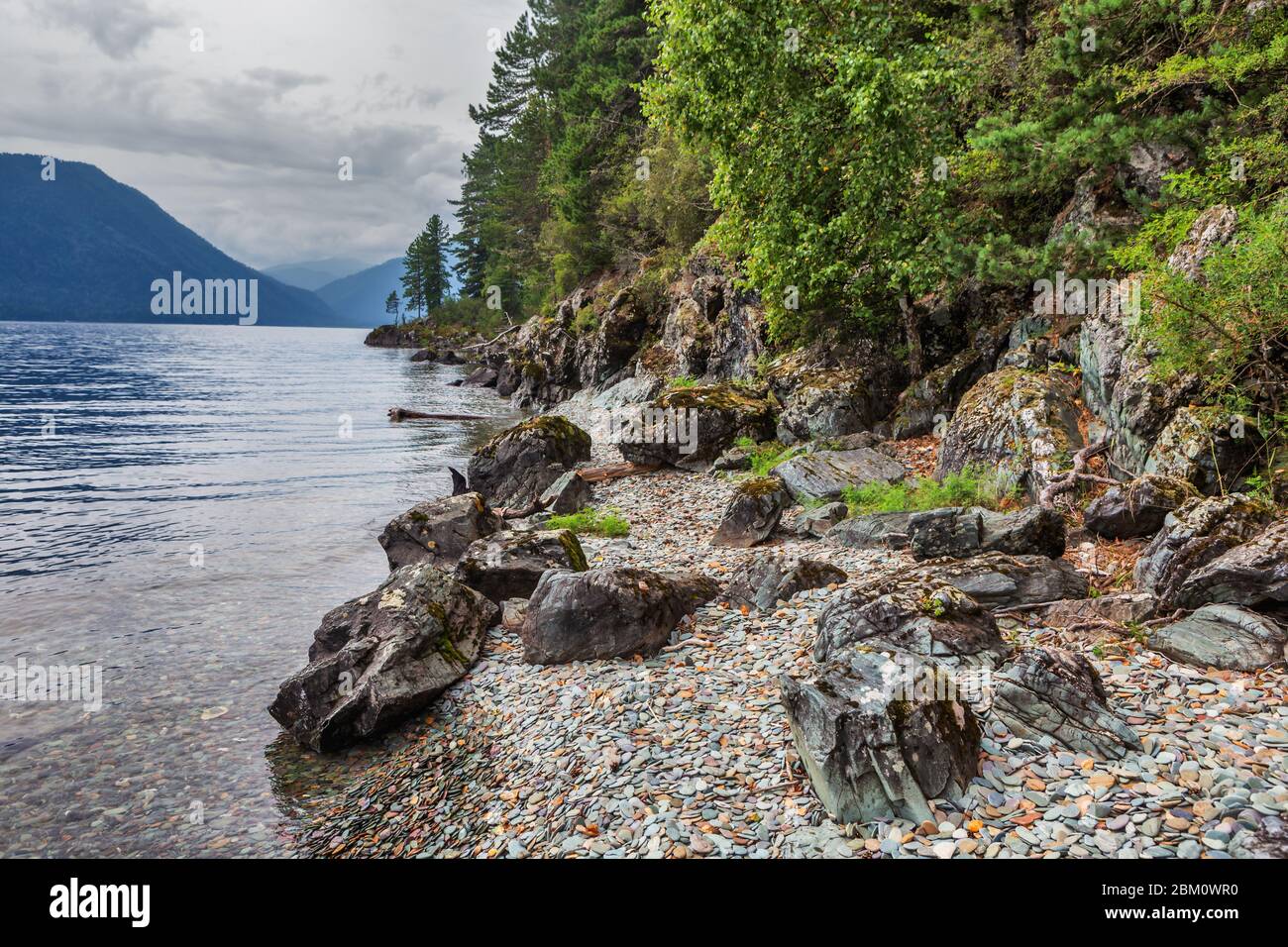 Teletskoye lago, villaggio di Yaylyu, Altay Repubblica, Russia Foto Stock