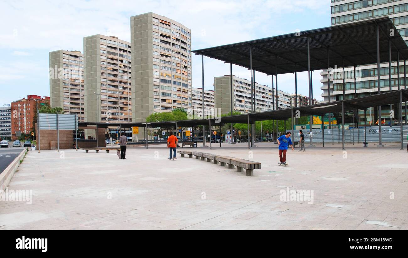 Piazza Sants. Barcellona, España. Foto Stock