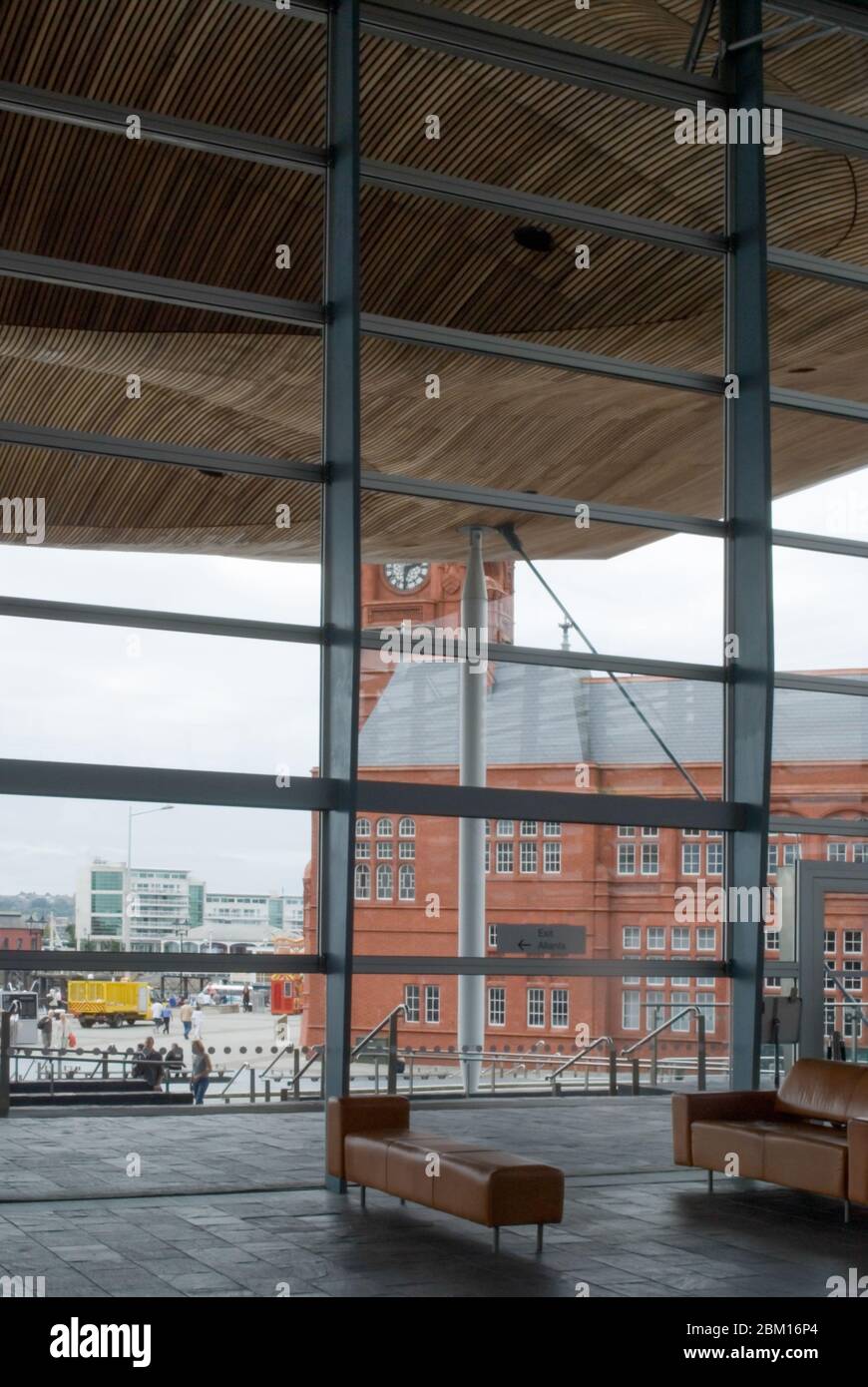 Centro artistico di sviluppo Slate Copper Wales Millennium Centre, Bute Place, Cardiff CF10 5AL di Percy Thomas Partnership Jonathan Adams Foto Stock