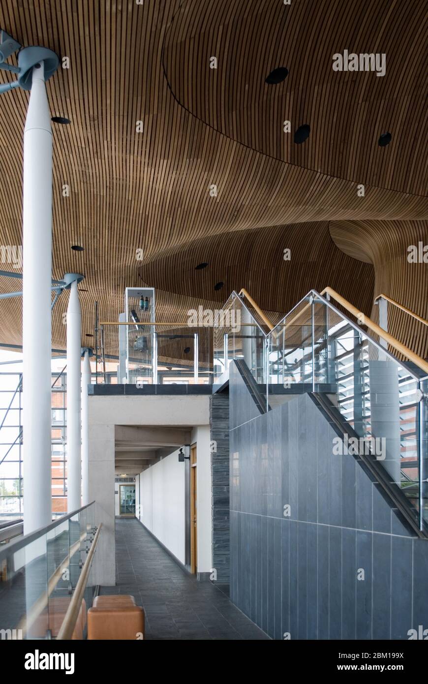 Centro artistico di sviluppo Slate Copper Wales Millennium Centre, Bute Place, Cardiff CF10 5AL di Percy Thomas Partnership Jonathan Adams Foto Stock